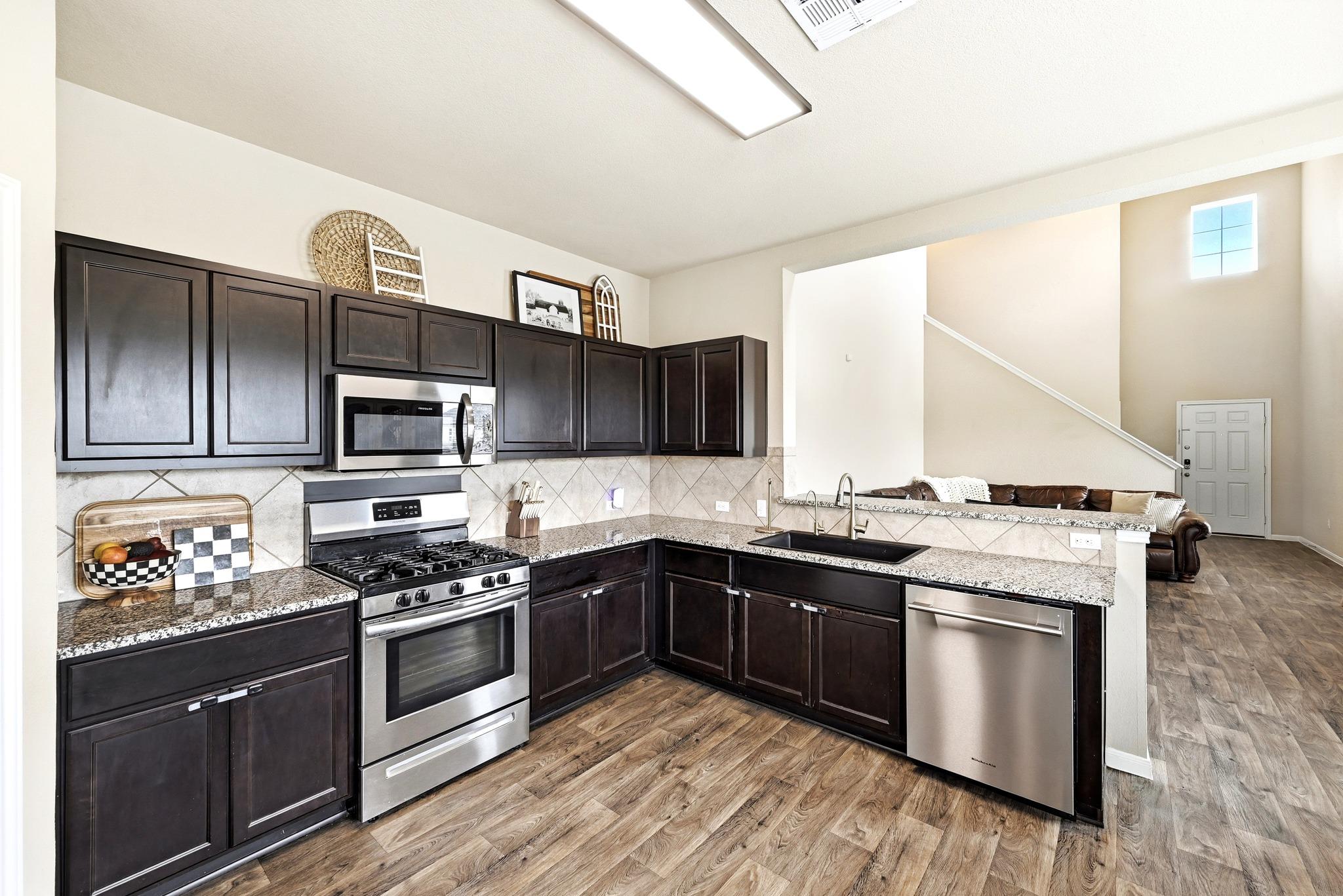 190 Cherry Blossom Dr, Kyle, TX 78640