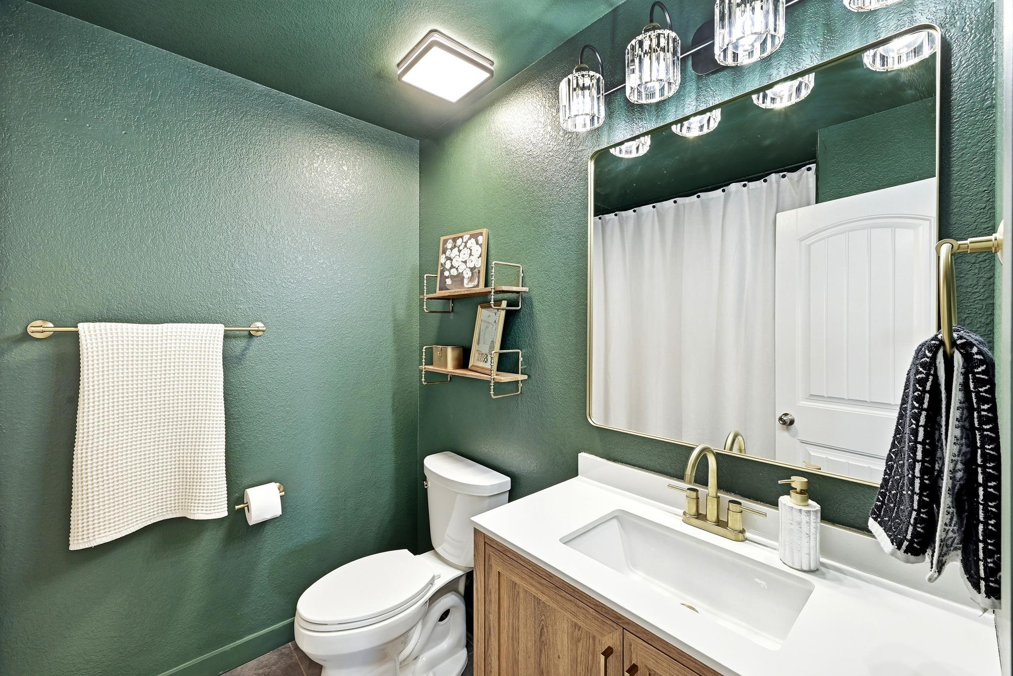 190 Cherry Blossom Dr, Kyle, TX 78640