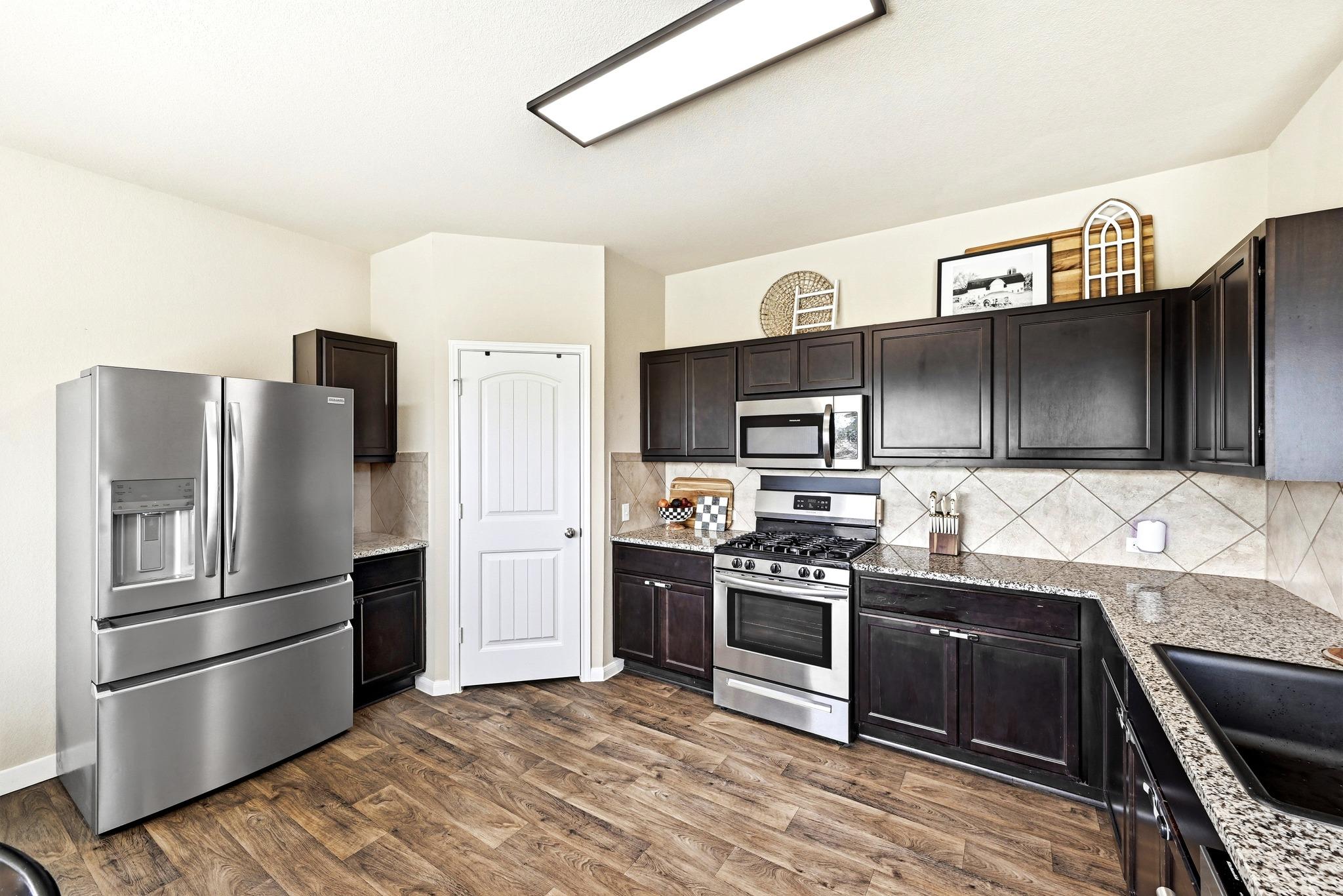 190 Cherry Blossom Dr, Kyle, TX 78640