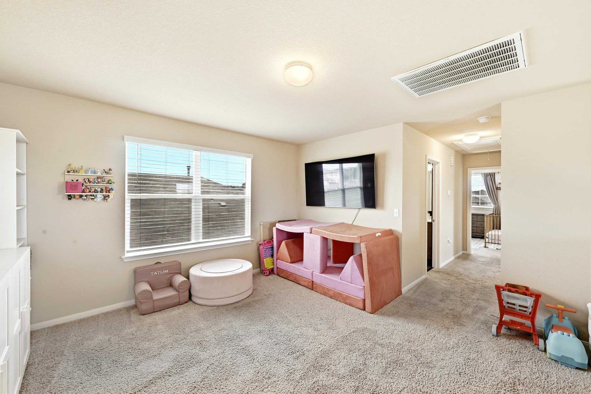 190 Cherry Blossom Dr, Kyle, TX 78640