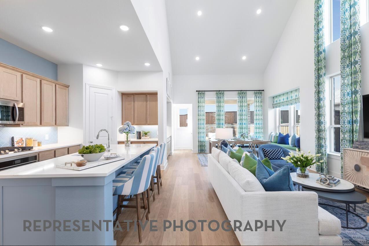 520 High Summit Dr, Georgetown, TX 78628