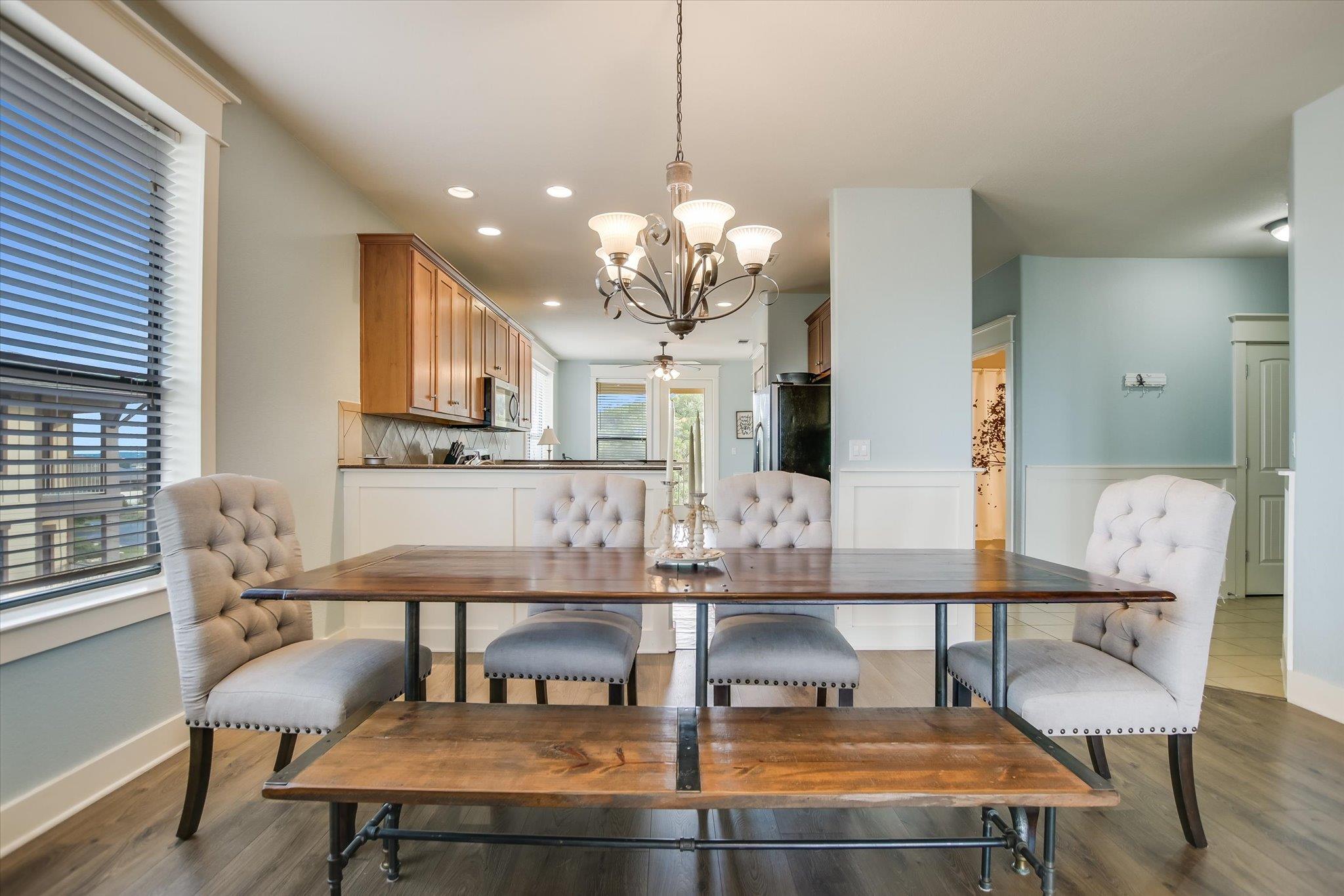 17800 Edgewood Way # 301, Jonestown, TX 78645