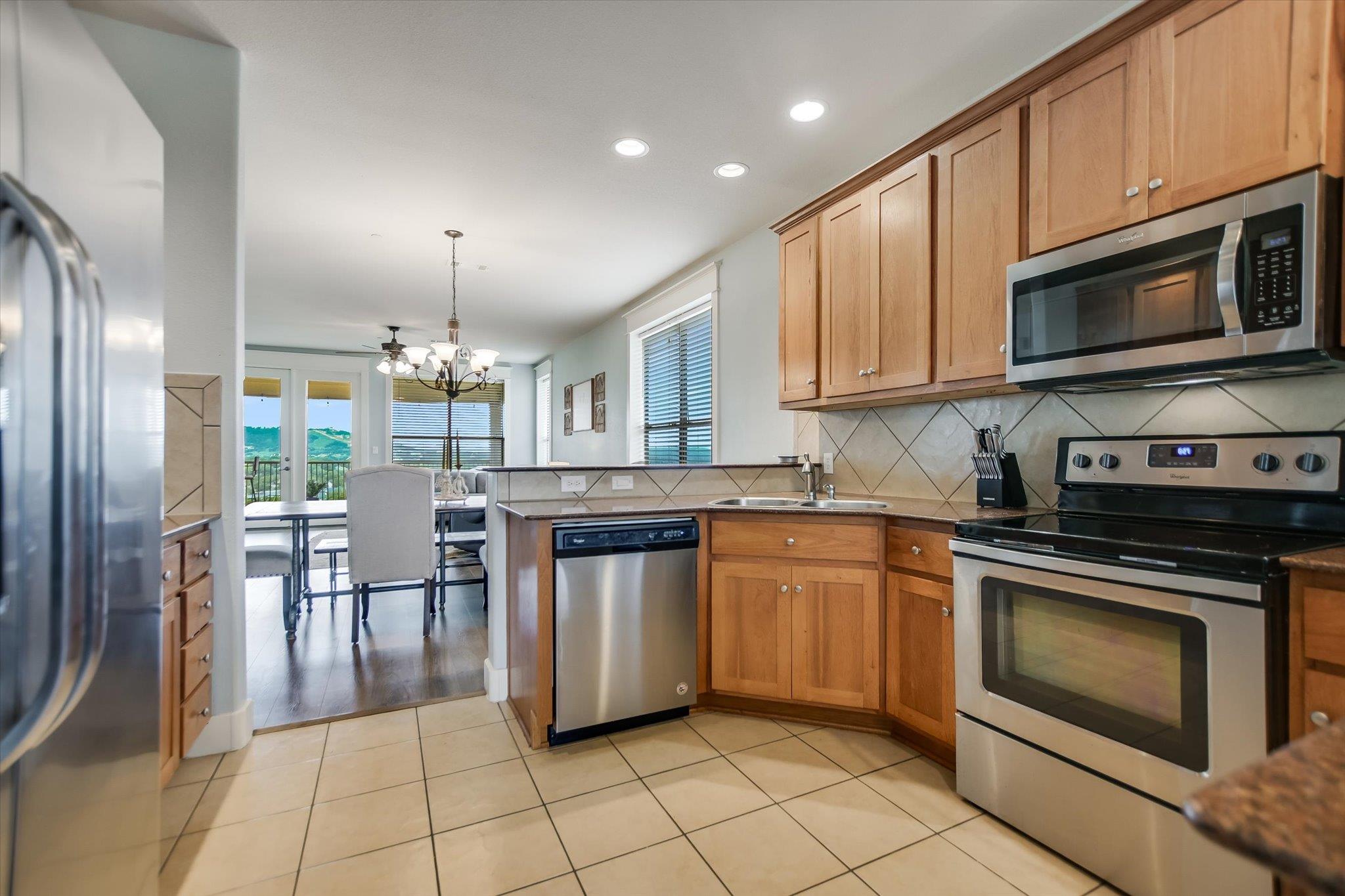 17800 Edgewood Way # 301, Jonestown, TX 78645