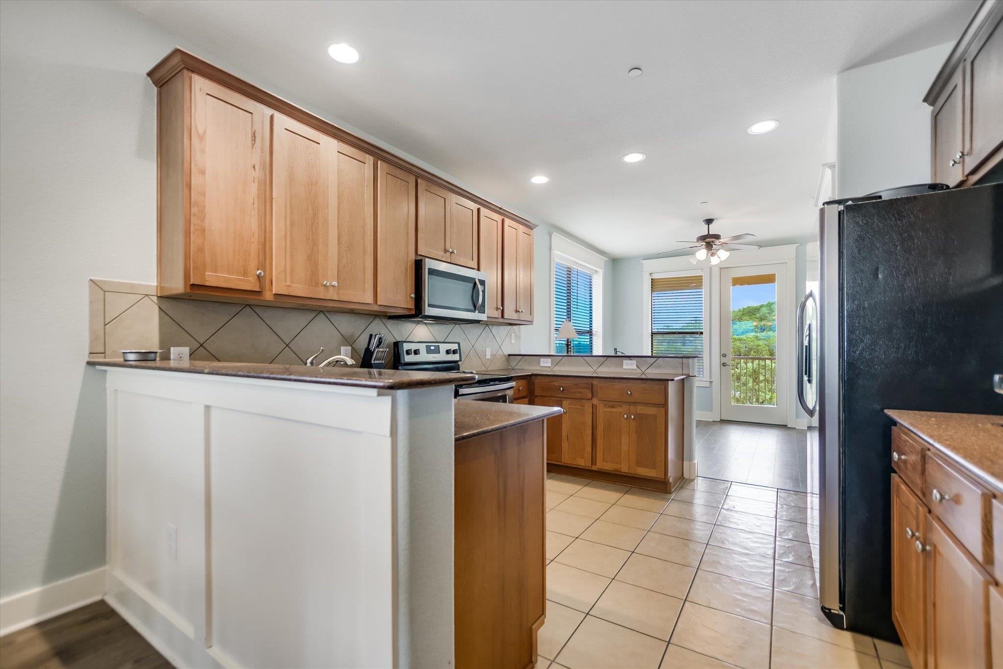 17800 Edgewood Way # 301, Jonestown, TX 78645