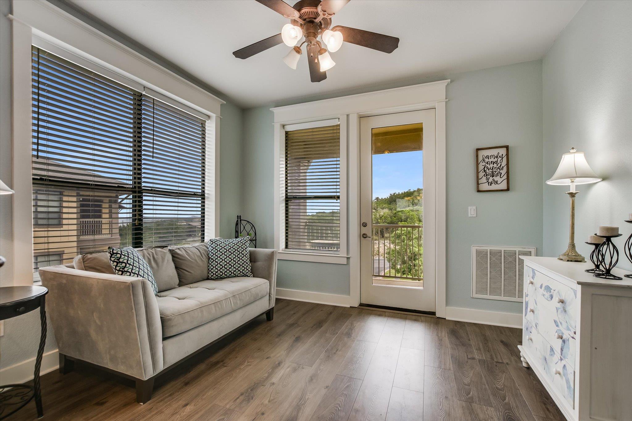 17800 Edgewood Way # 301, Jonestown, TX 78645