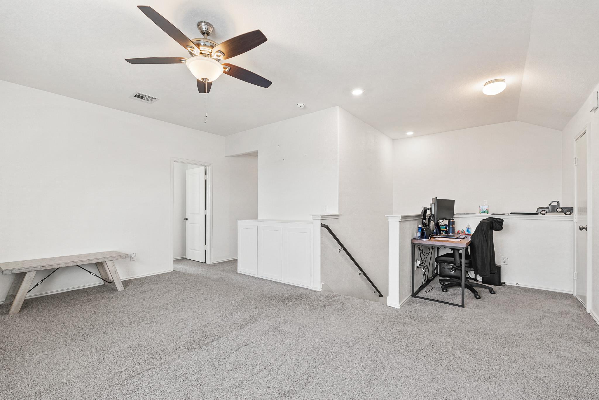 136 Copper Ln, Kyle, TX 78640