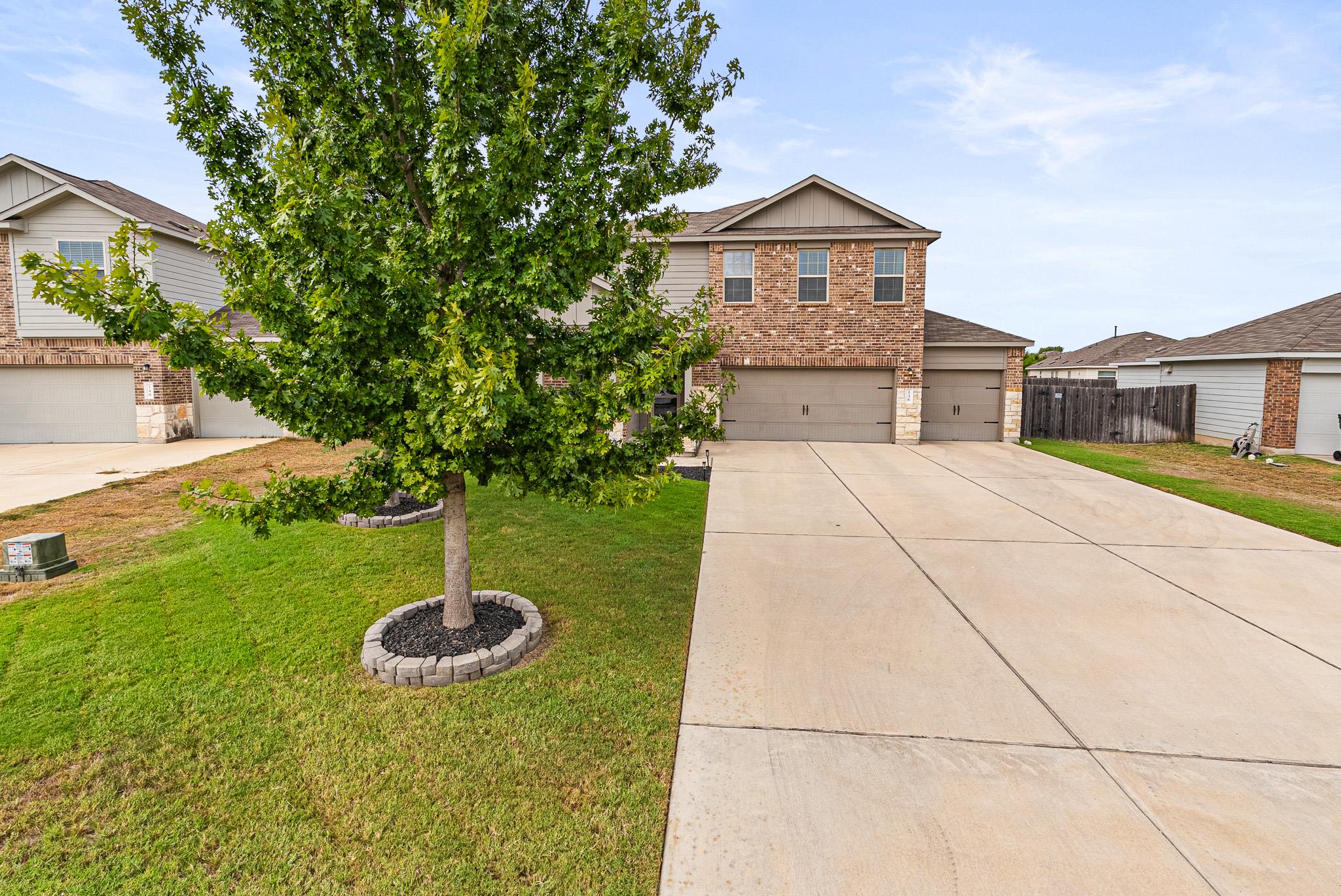 136 Copper Ln, Kyle, TX 78640