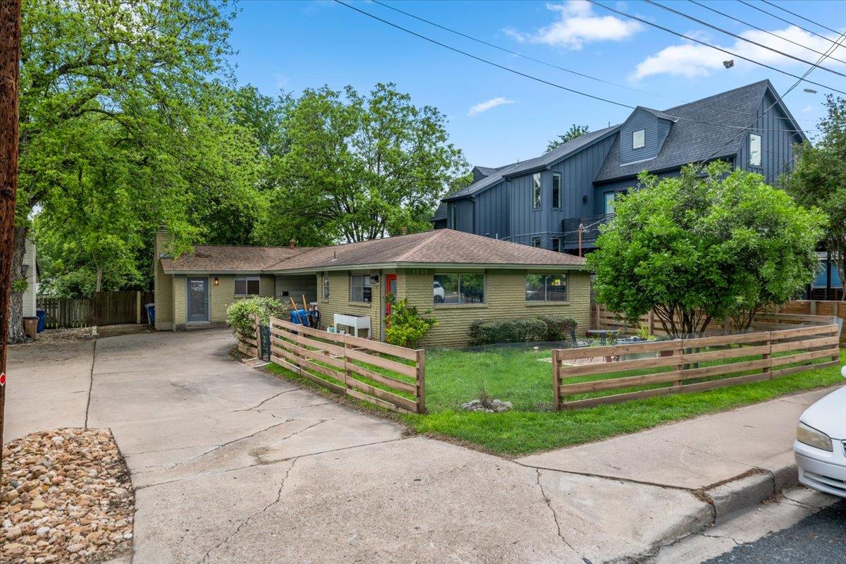 1717 Bluebonnet Ln # B, Austin, TX 78704