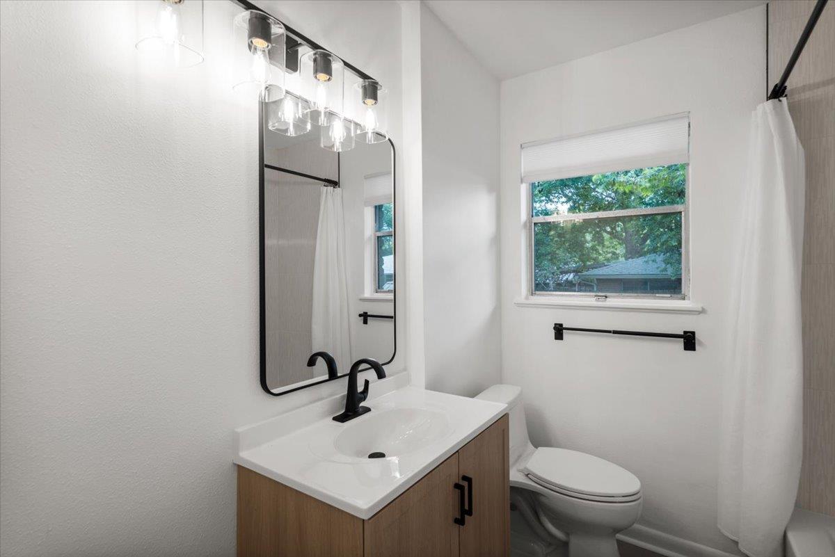 1717 Bluebonnet Ln # B, Austin, TX 78704