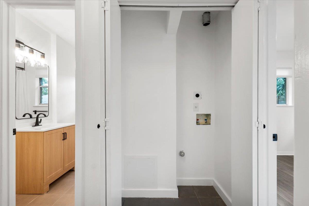 1717 Bluebonnet Ln # B, Austin, TX 78704