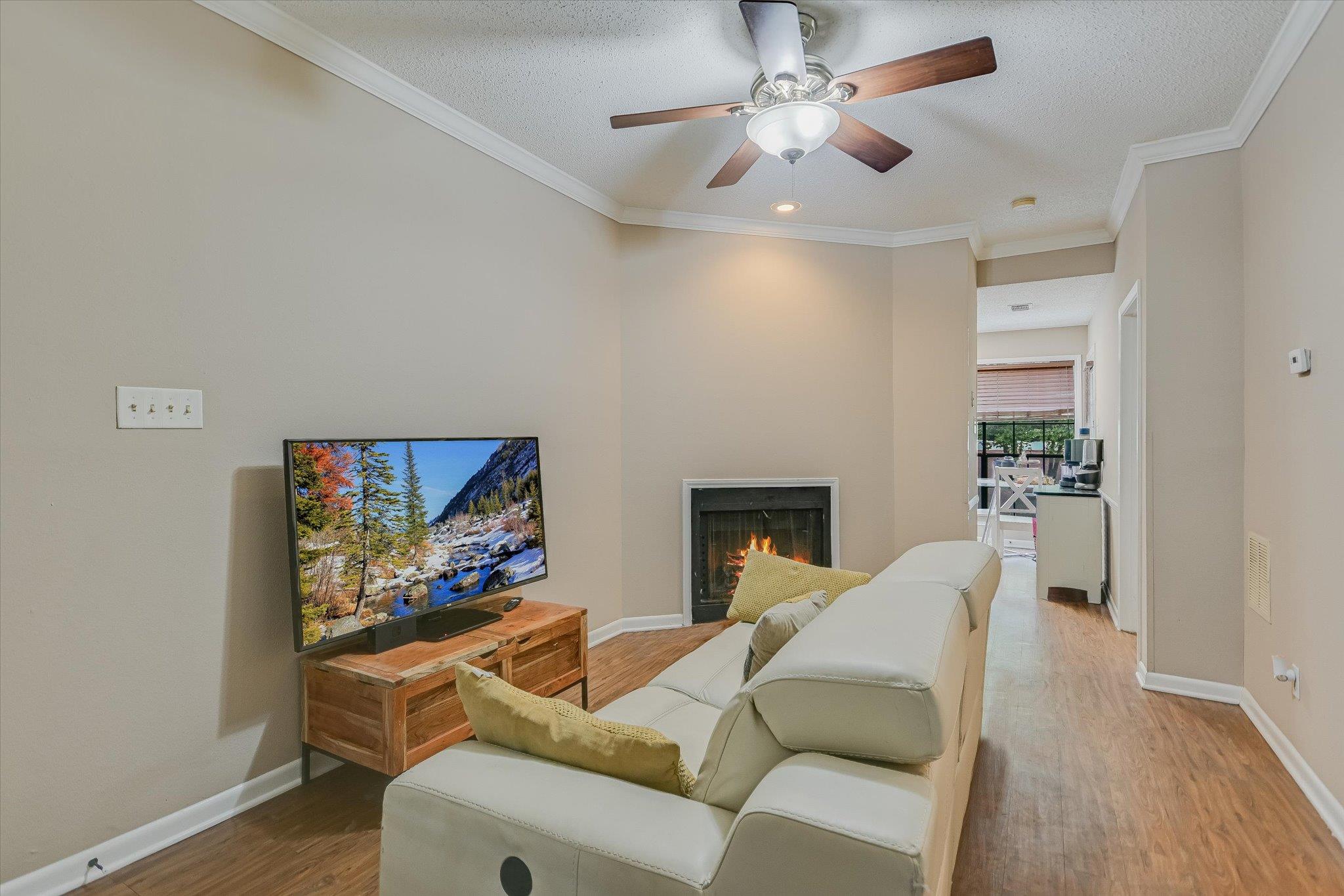 715 W 22nd 1/2 St # 204, Austin, TX 78705