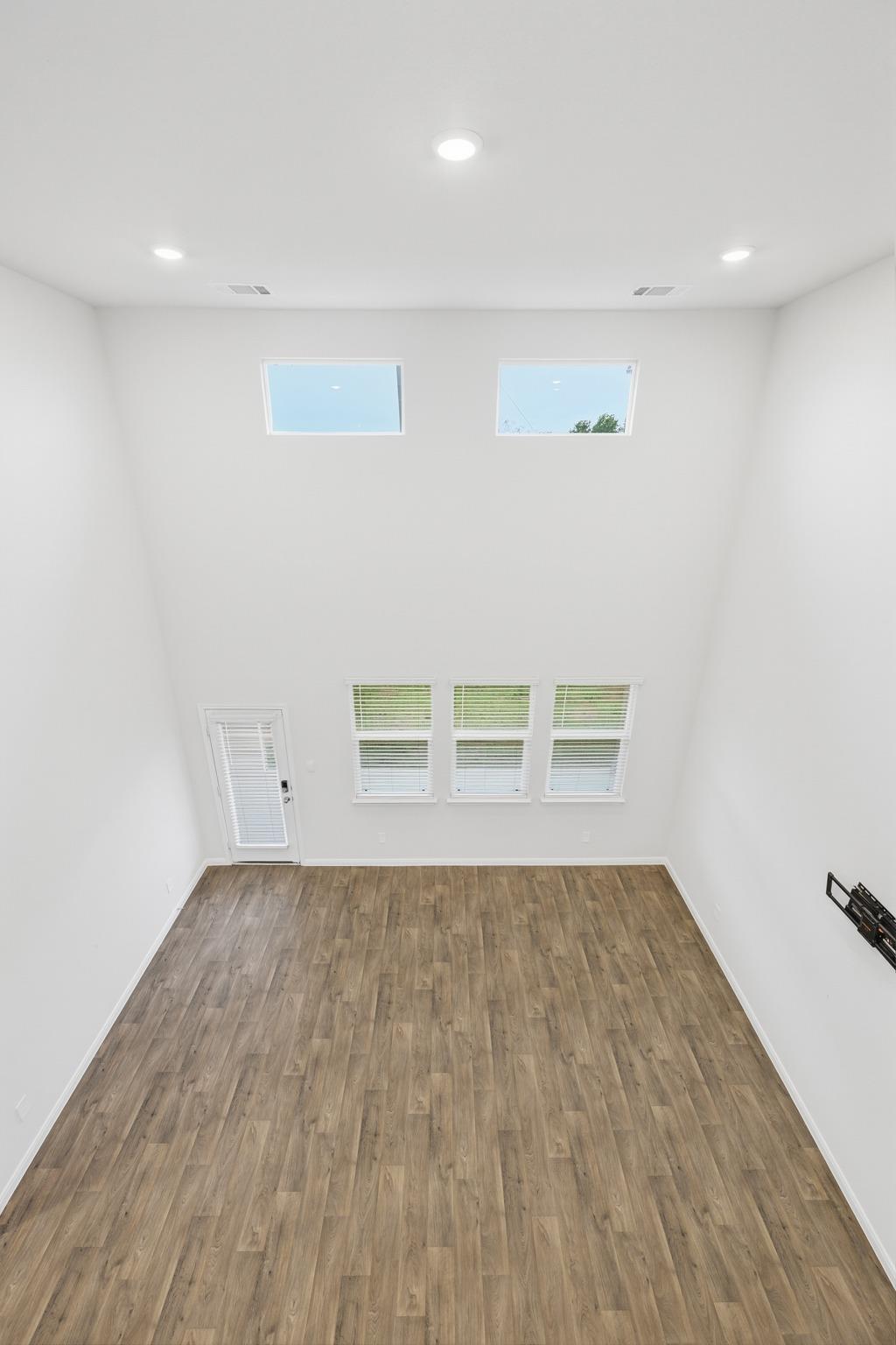 129 BRIGGS Ln, San Marcos, TX 78666