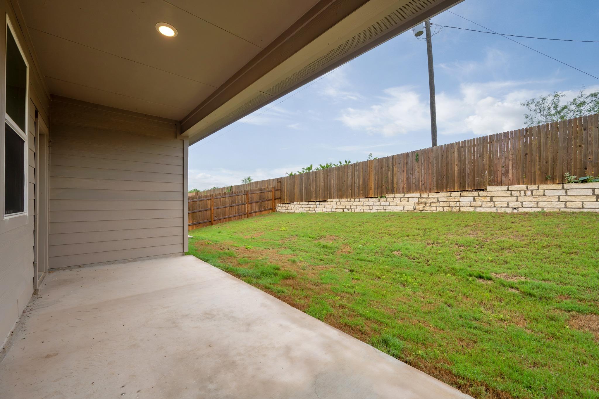 129 BRIGGS Ln, San Marcos, TX 78666