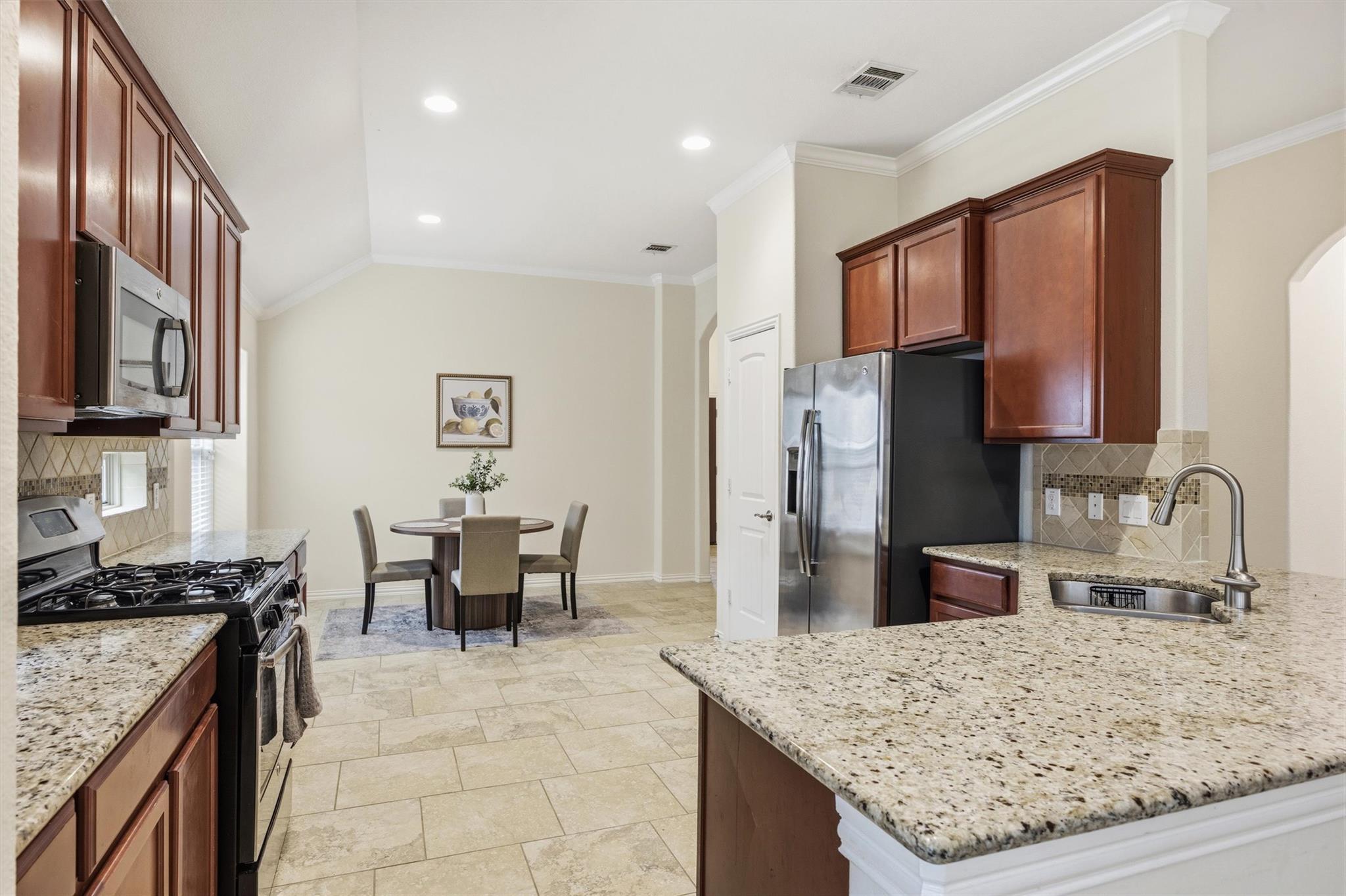 803 Cardenas Ln, Austin, TX 78748