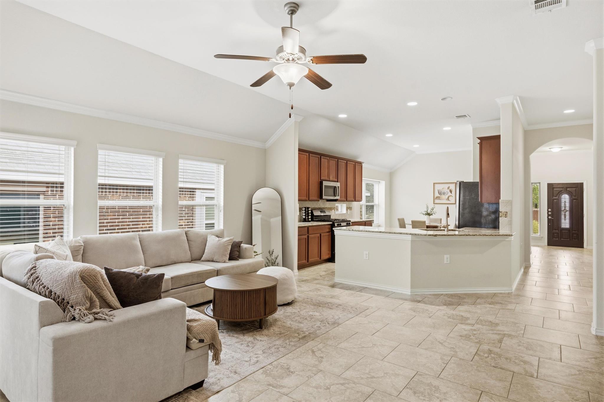 803 Cardenas Ln, Austin, TX 78748
