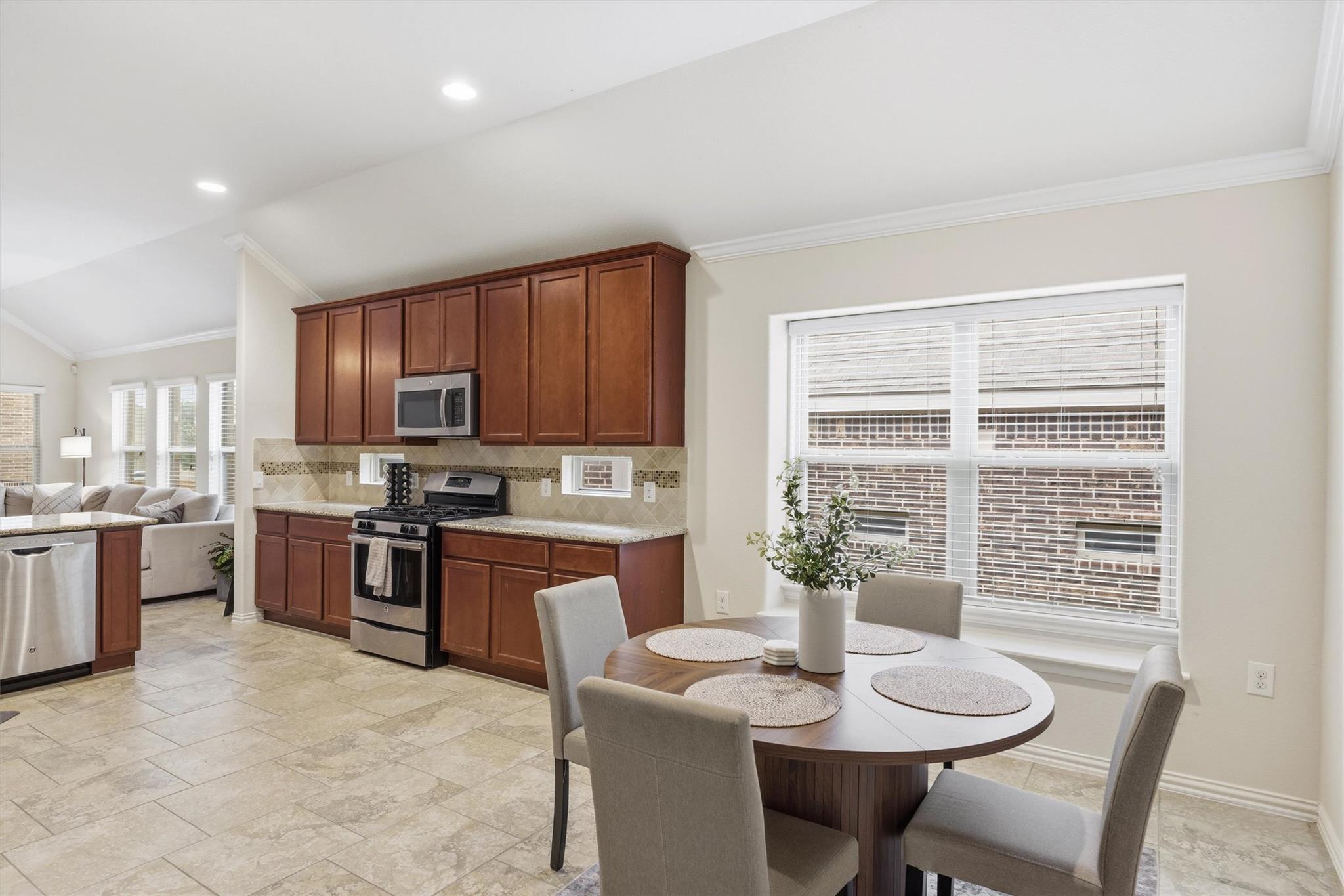 803 Cardenas Ln, Austin, TX 78748