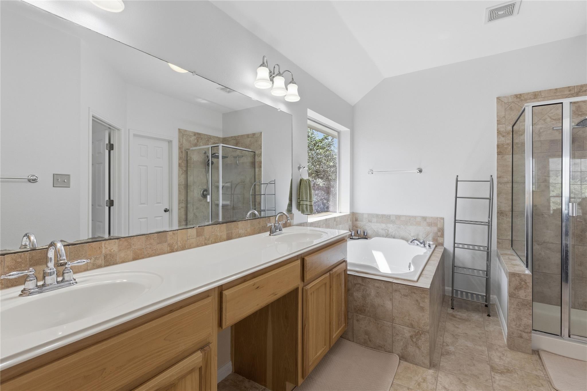 8122 Lime Creek Rd, Volente, TX 78641