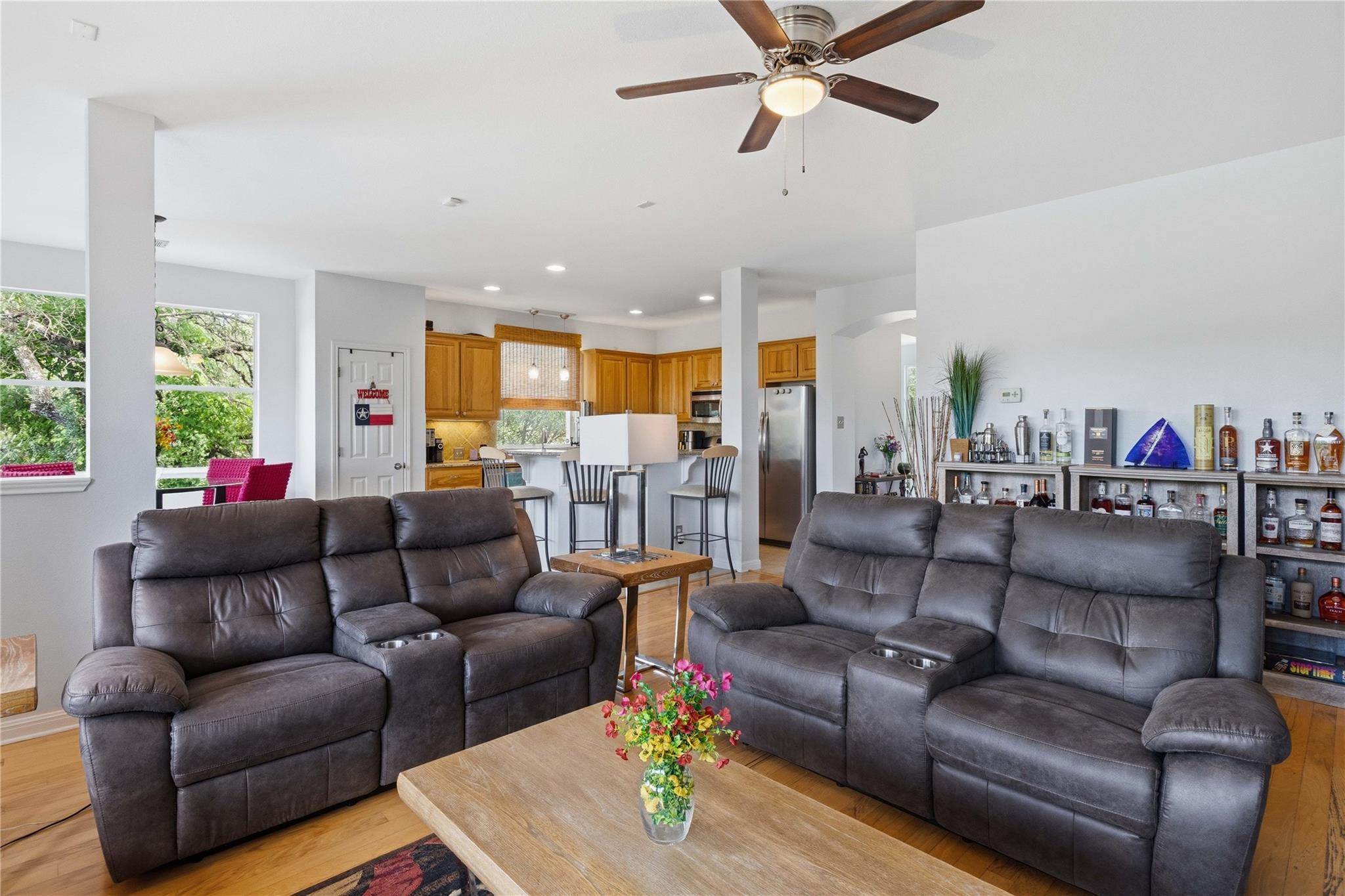 8122 Lime Creek Rd, Volente, TX 78641