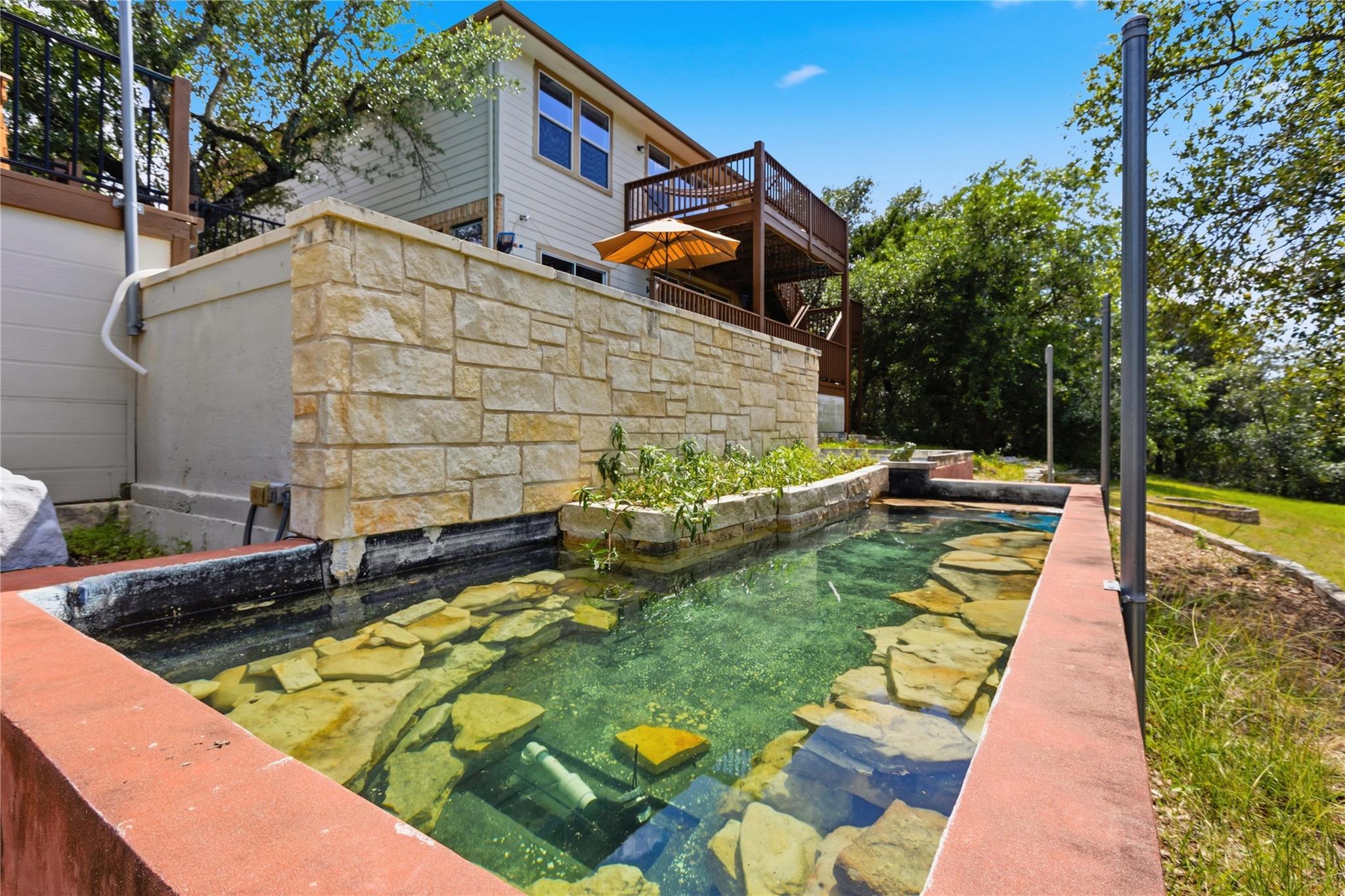 8122 Lime Creek Rd, Volente, TX 78641