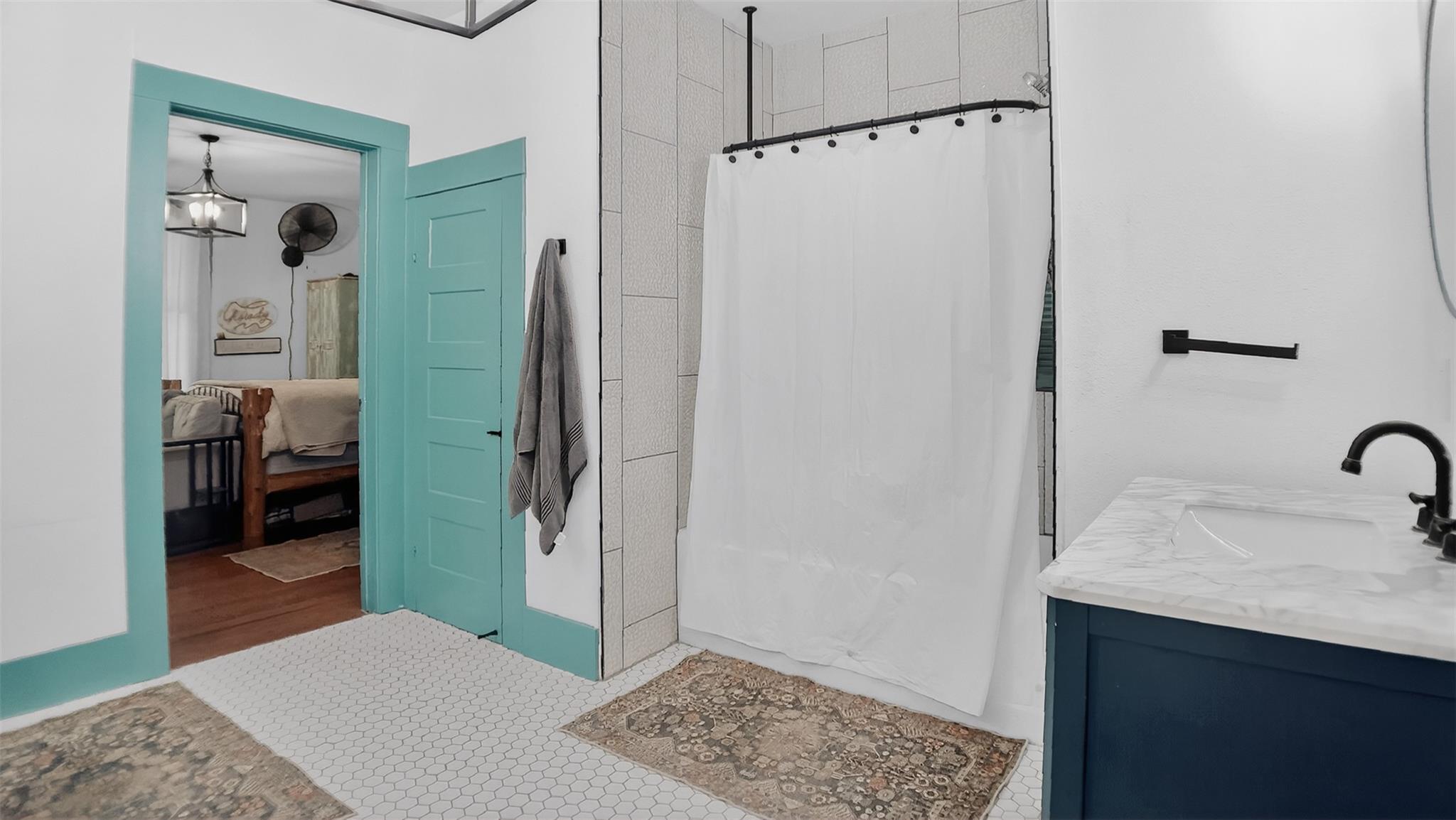 240 W Allen St, Bartlett, TX 76511