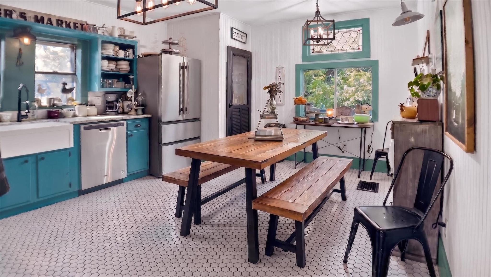 240 W Allen St, Bartlett, TX 76511