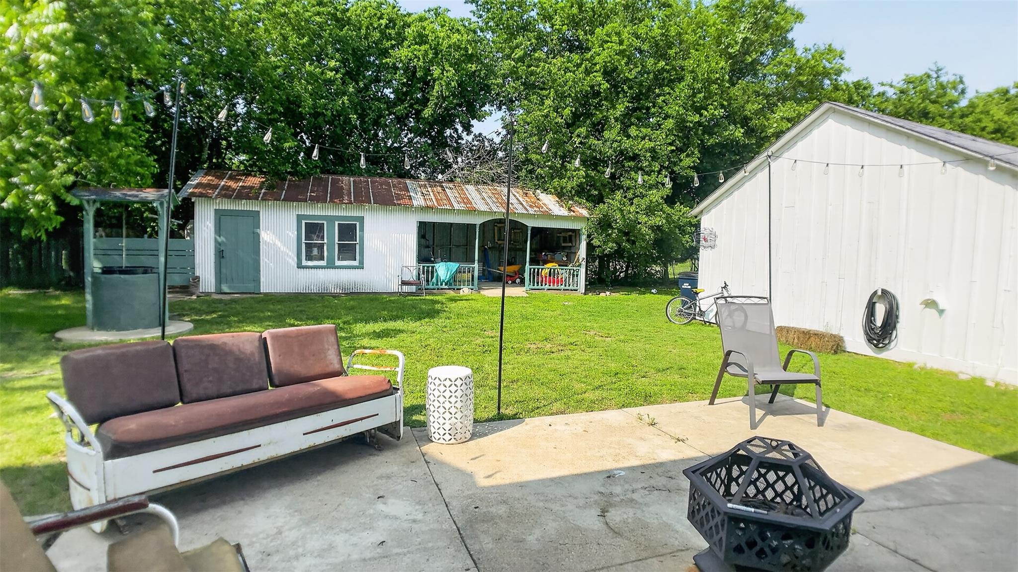 240 W Allen St, Bartlett, TX 76511