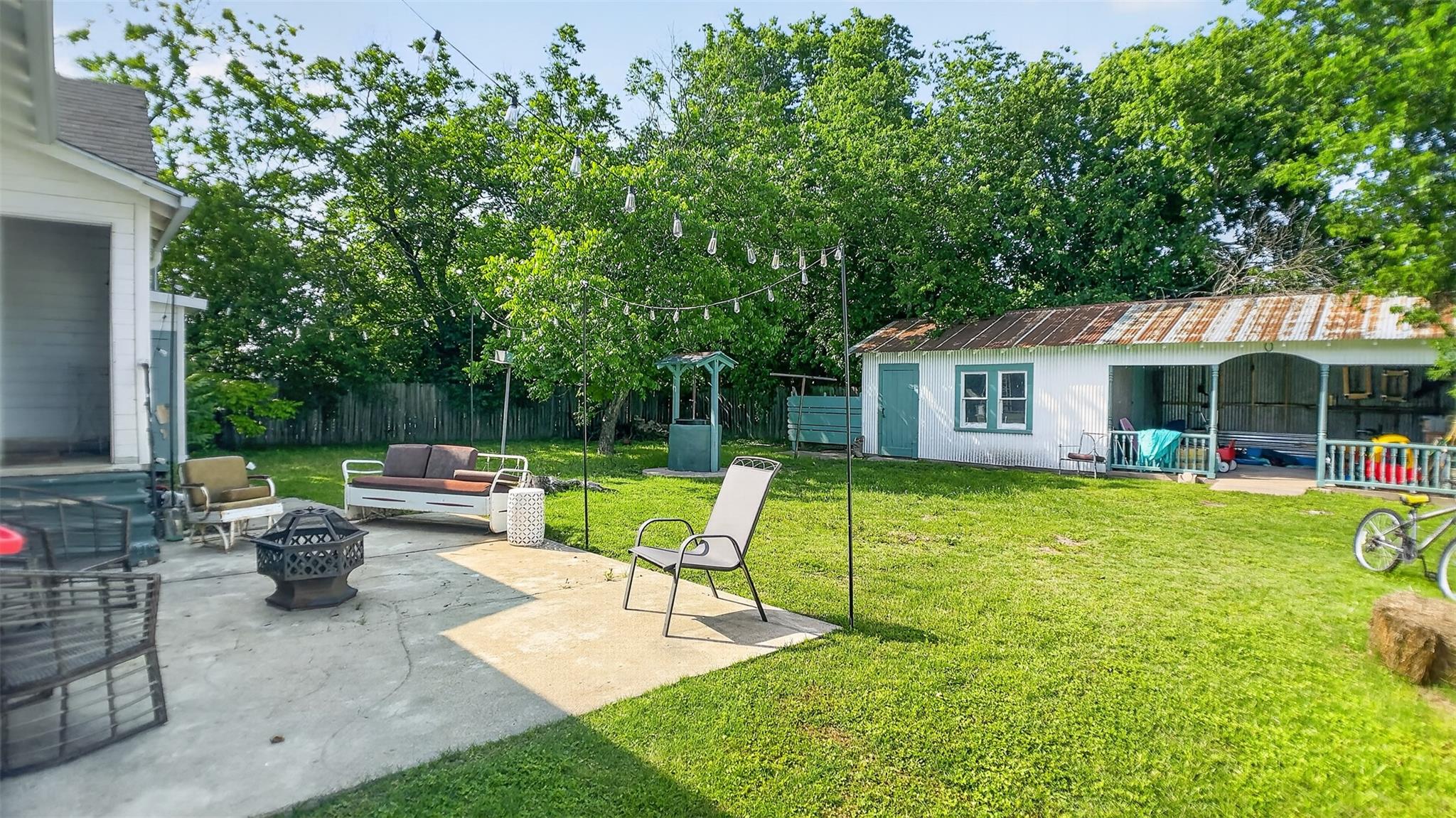 240 W Allen St, Bartlett, TX 76511