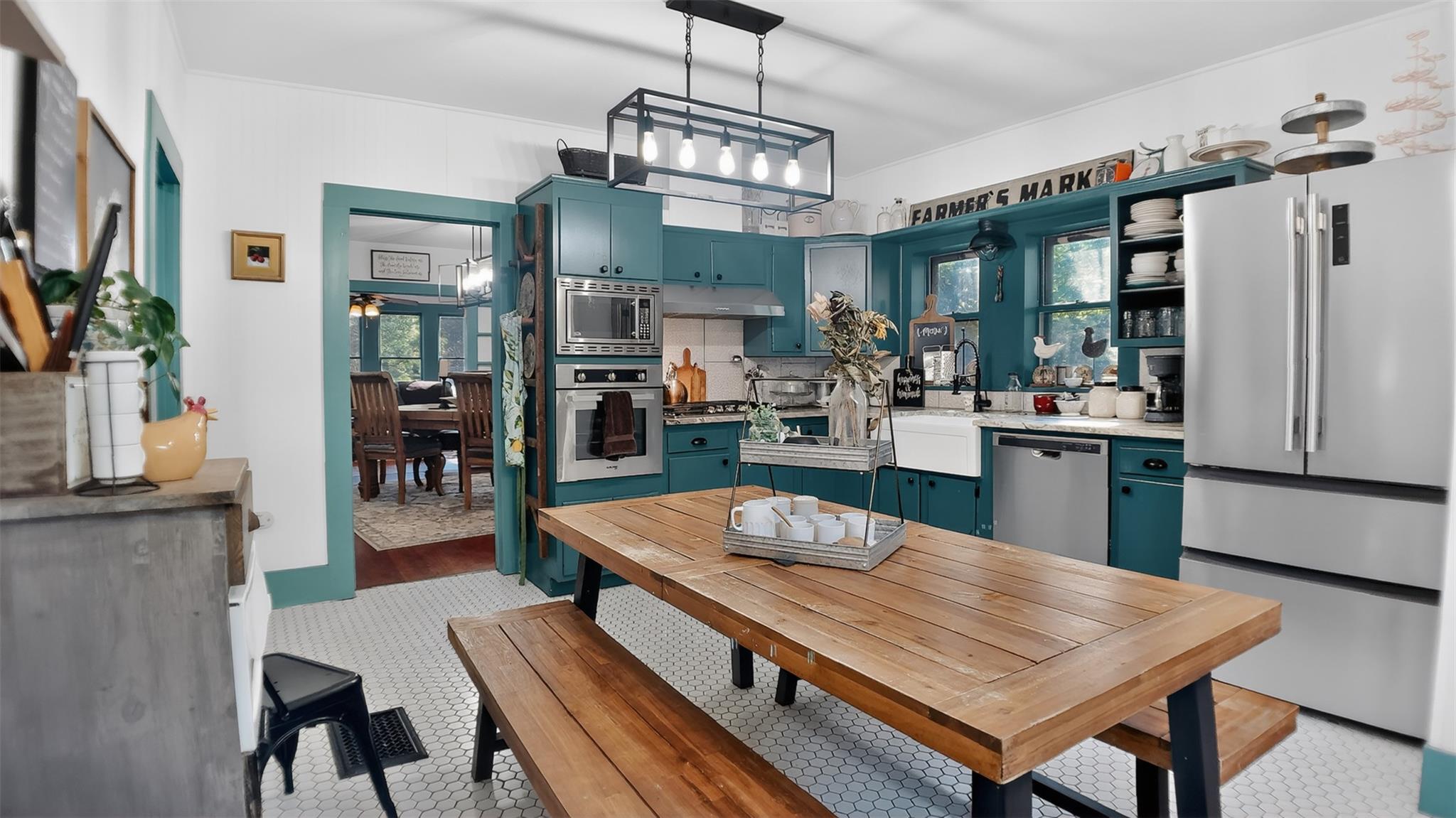 240 W Allen St, Bartlett, TX 76511