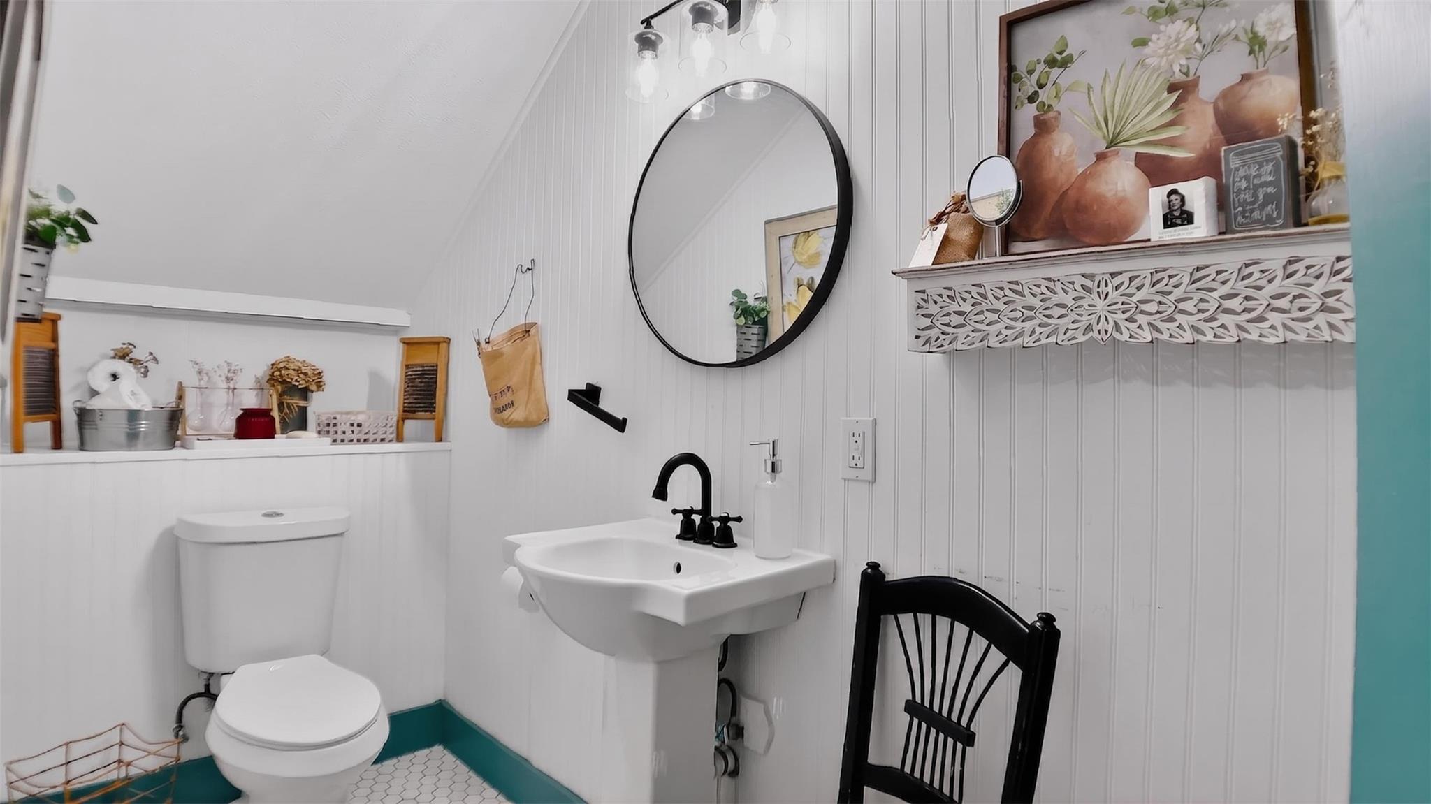 240 W Allen St, Bartlett, TX 76511