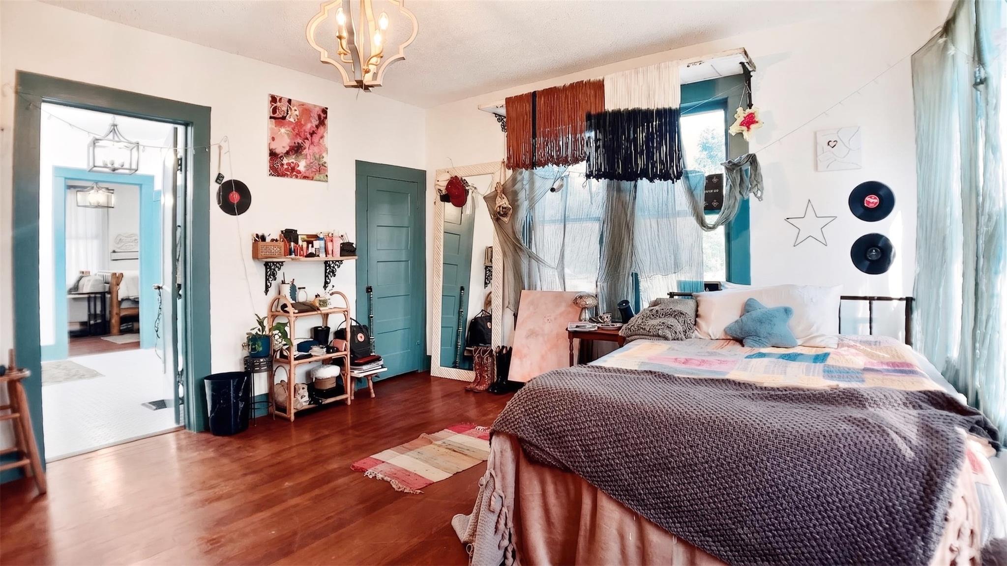 240 W Allen St, Bartlett, TX 76511