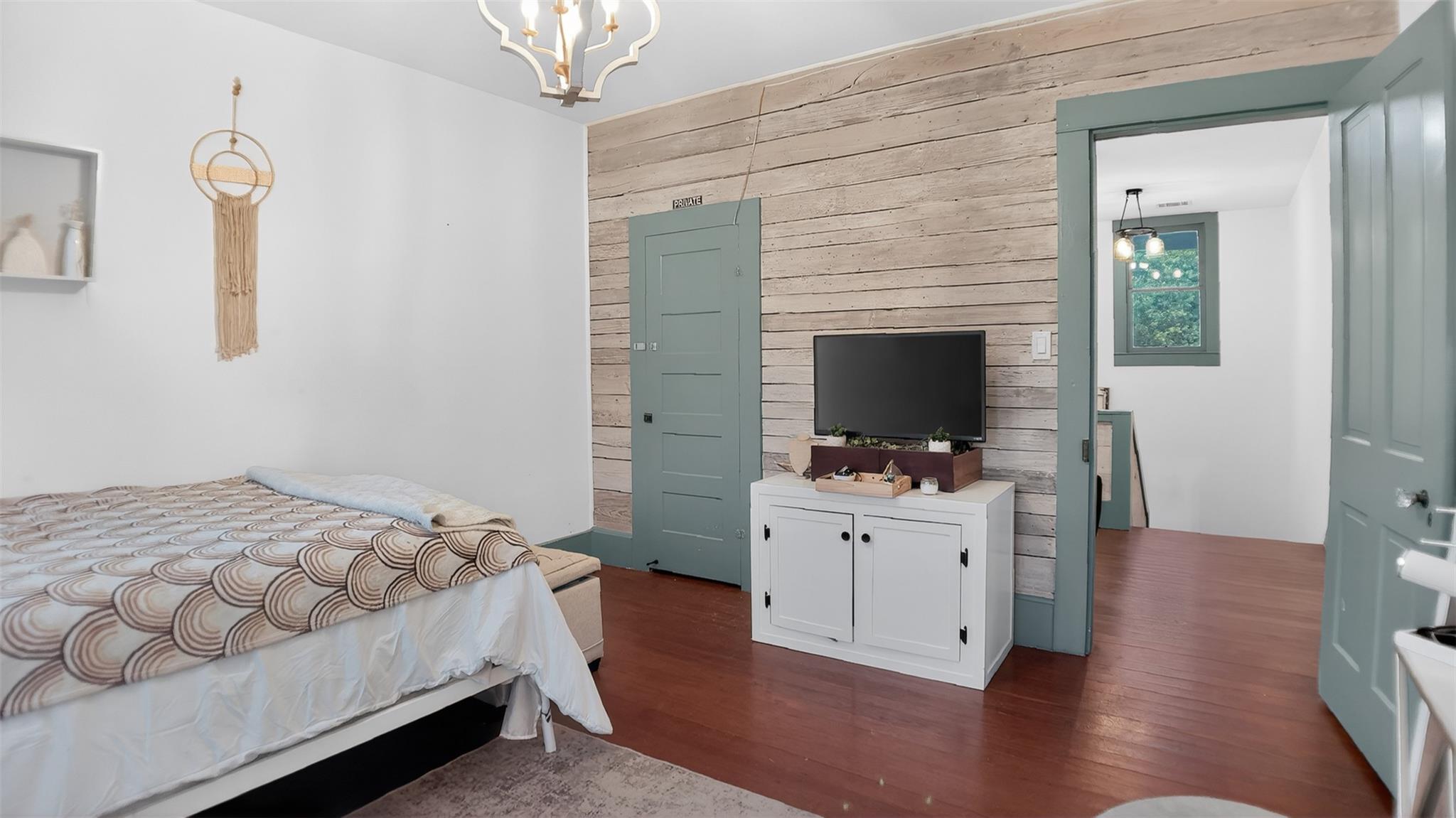 240 W Allen St, Bartlett, TX 76511