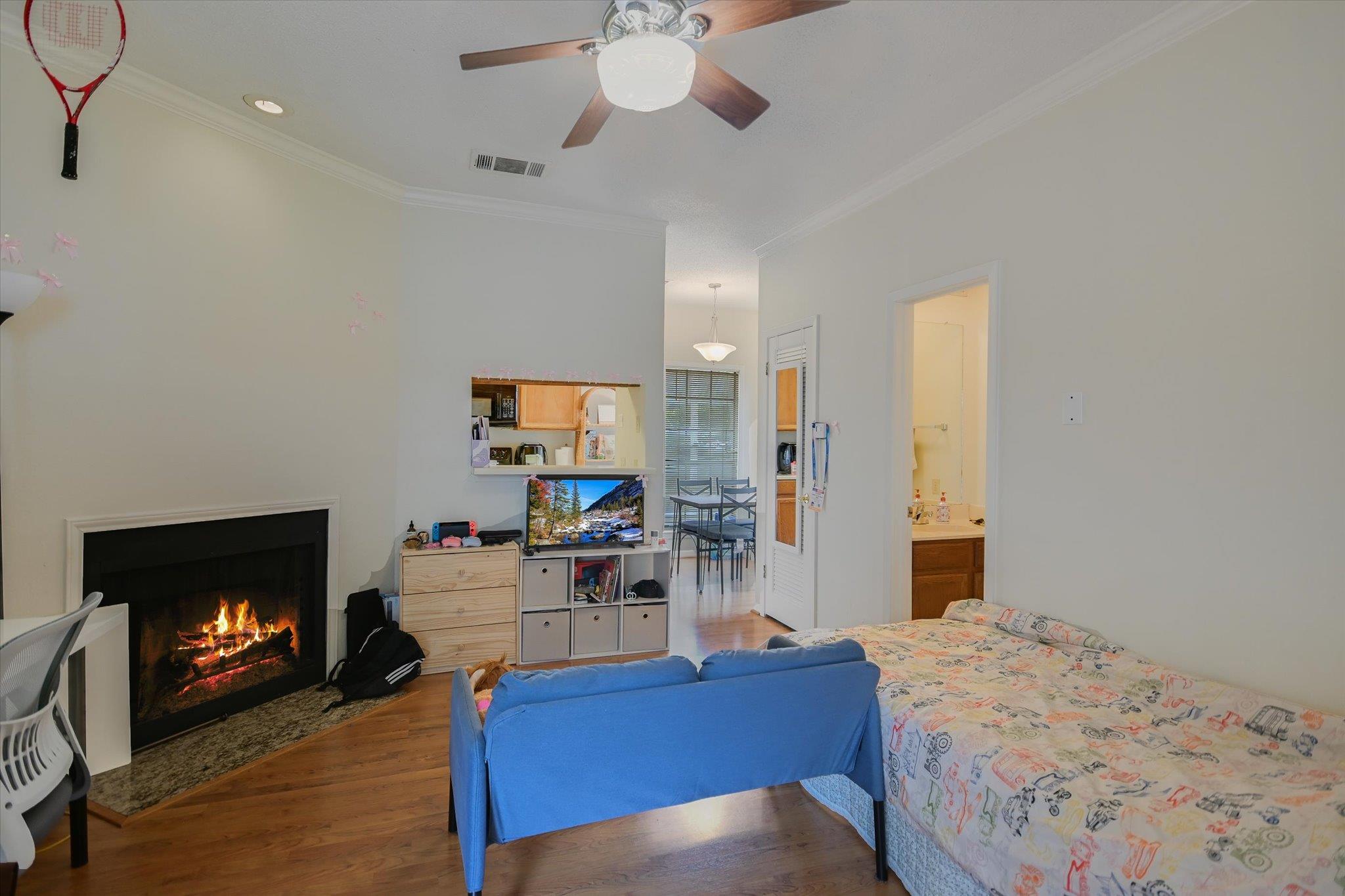 715 W 22nd 1/2 St # 208, Austin, TX 78705