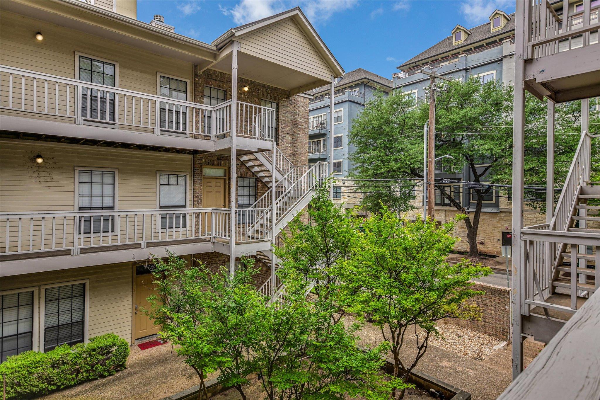 715 W 22nd 1/2 St # 208, Austin, TX 78705