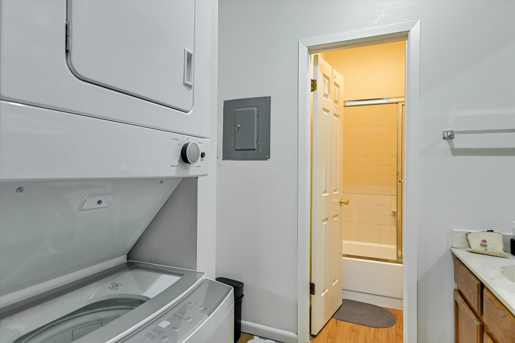 715 W 22nd 1/2 St # 208, Austin, TX 78705