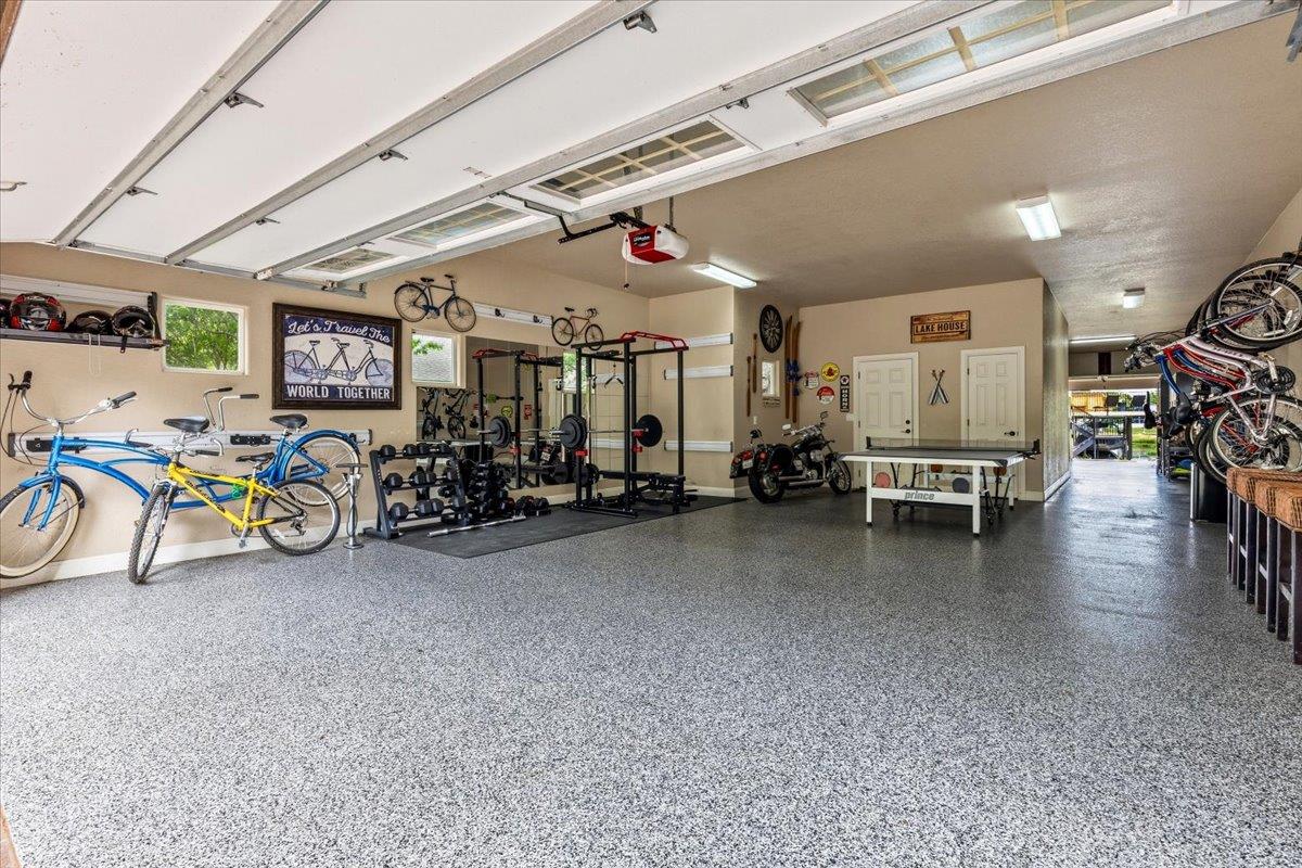 806 Misty Downs Dr, Granite Shoals, TX 78654