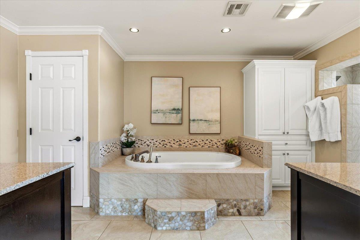 806 Misty Downs Dr, Granite Shoals, TX 78654