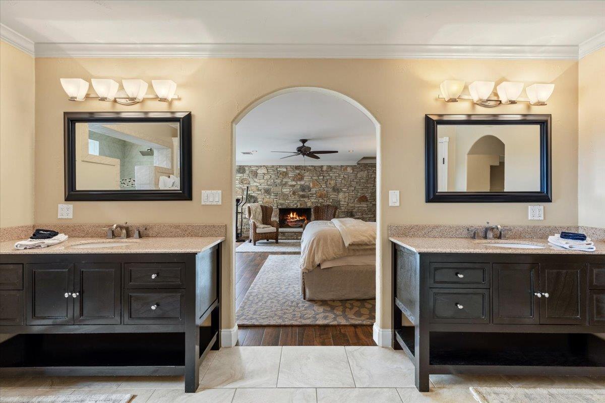 806 Misty Downs Dr, Granite Shoals, TX 78654