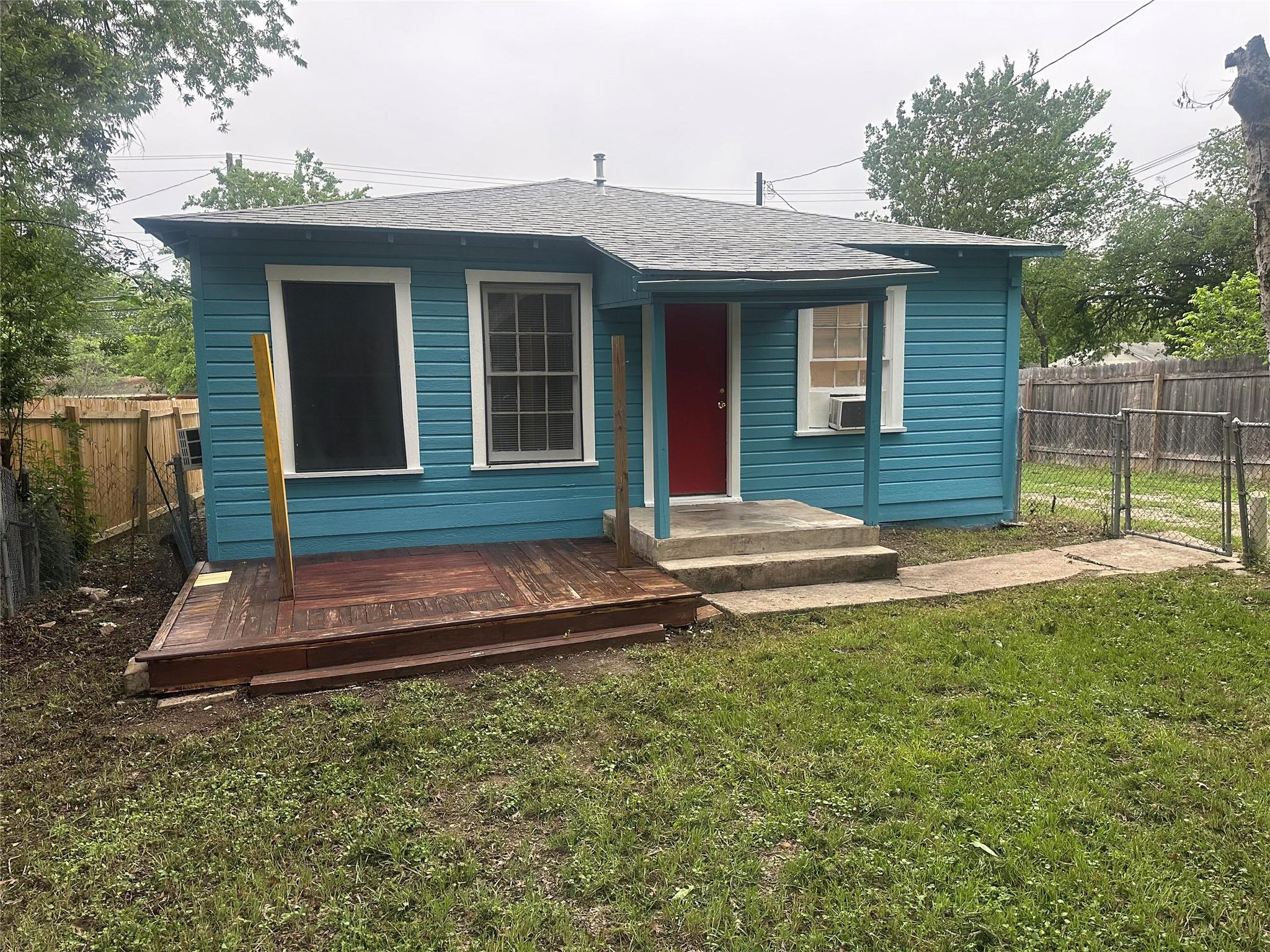 504 W Saint Johns Ave # A, Austin, TX 78752
