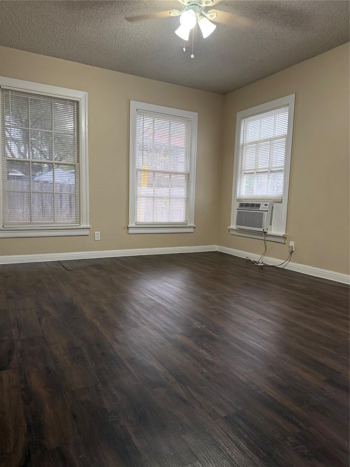 504 W Saint Johns Ave # A, Austin, TX 78752
