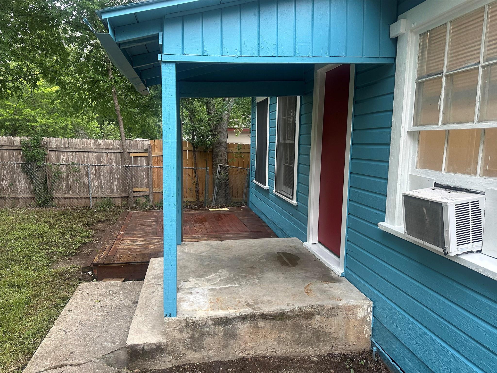 504 W Saint Johns Ave # A, Austin, TX 78752