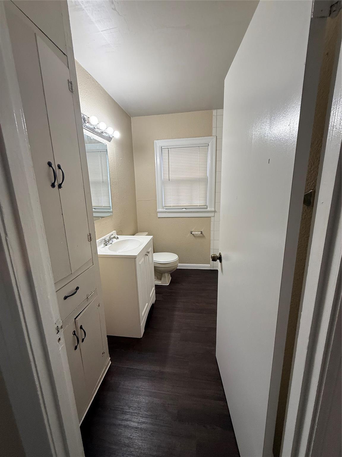 504 W Saint Johns Ave # A, Austin, TX 78752
