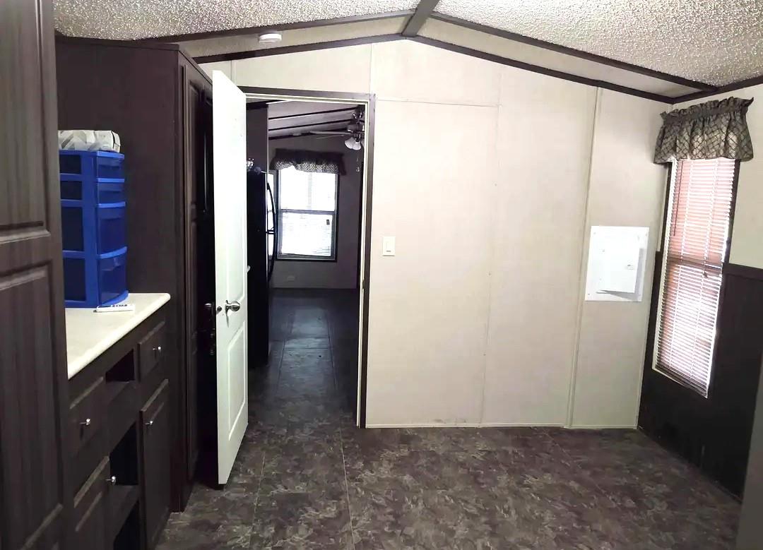 2713 Cory Ln, Spicewood, TX 78669