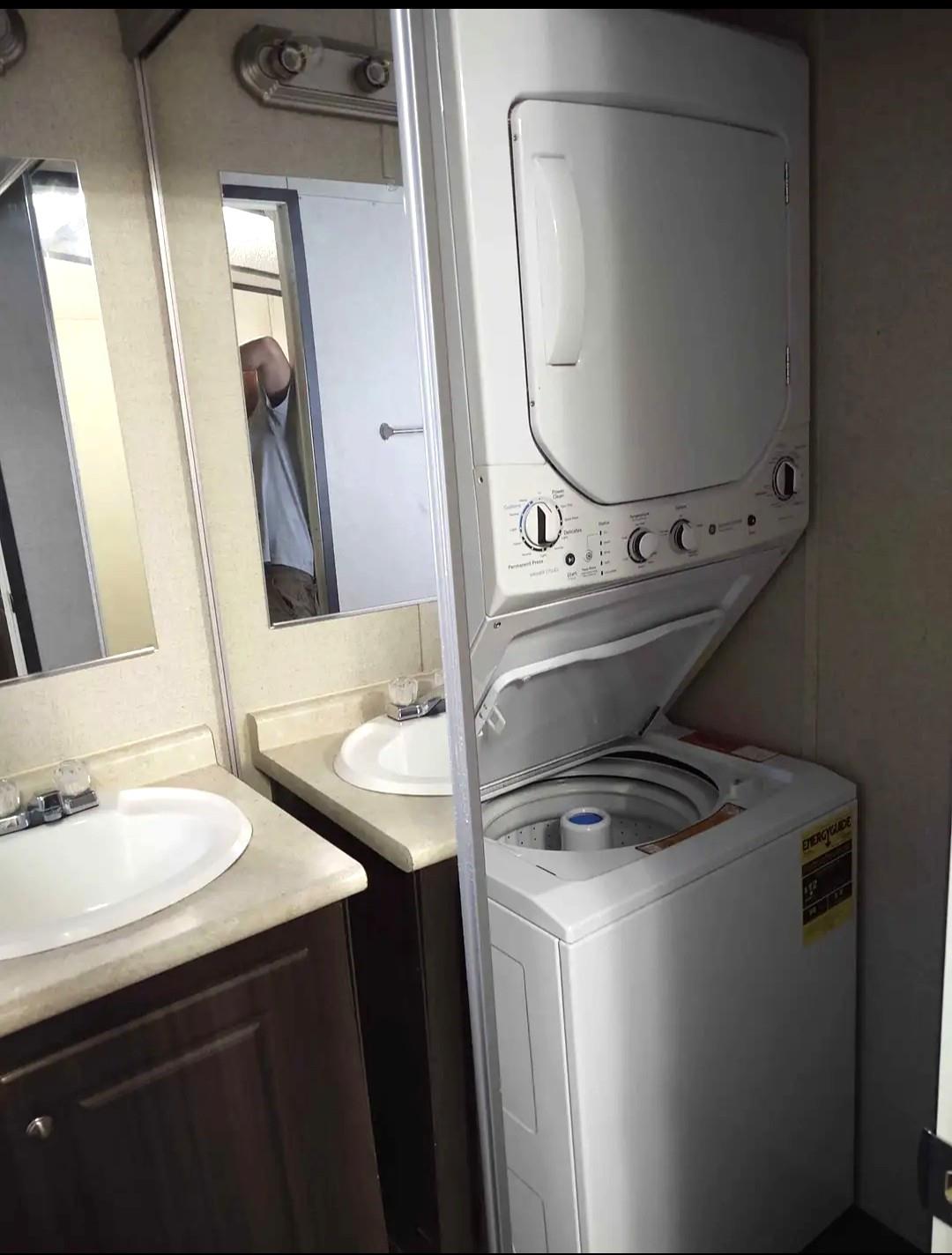 2713 Cory Ln, Spicewood, TX 78669