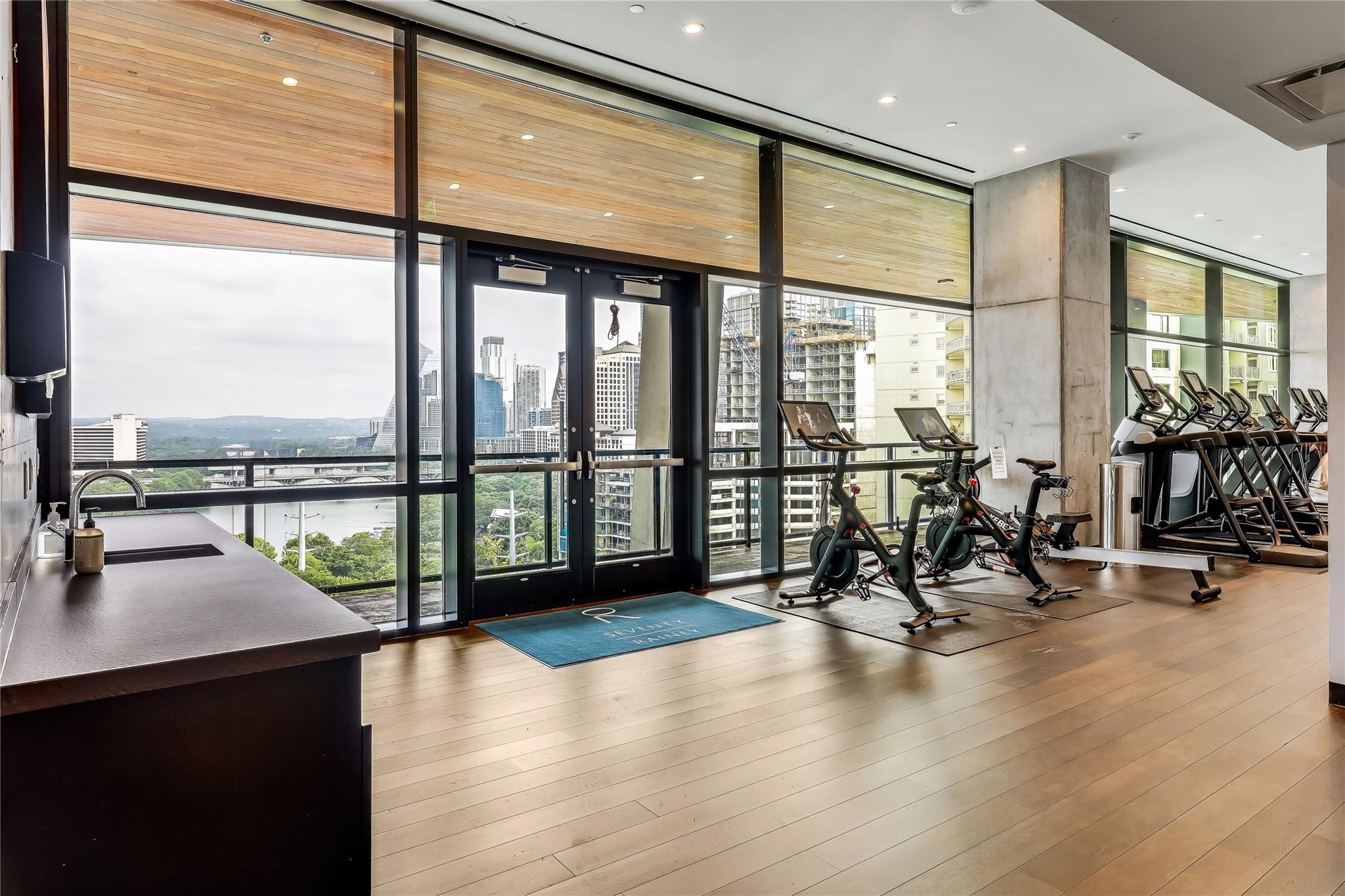70 Rainey St # 2302, Austin, TX 78701