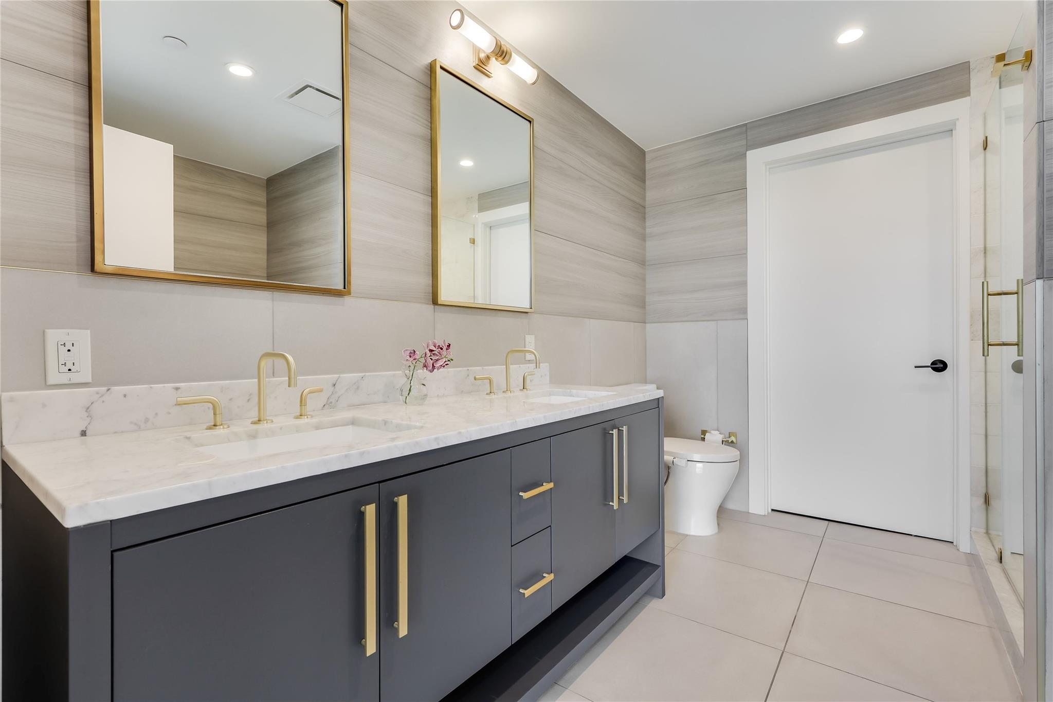 70 Rainey St # 2302, Austin, TX 78701