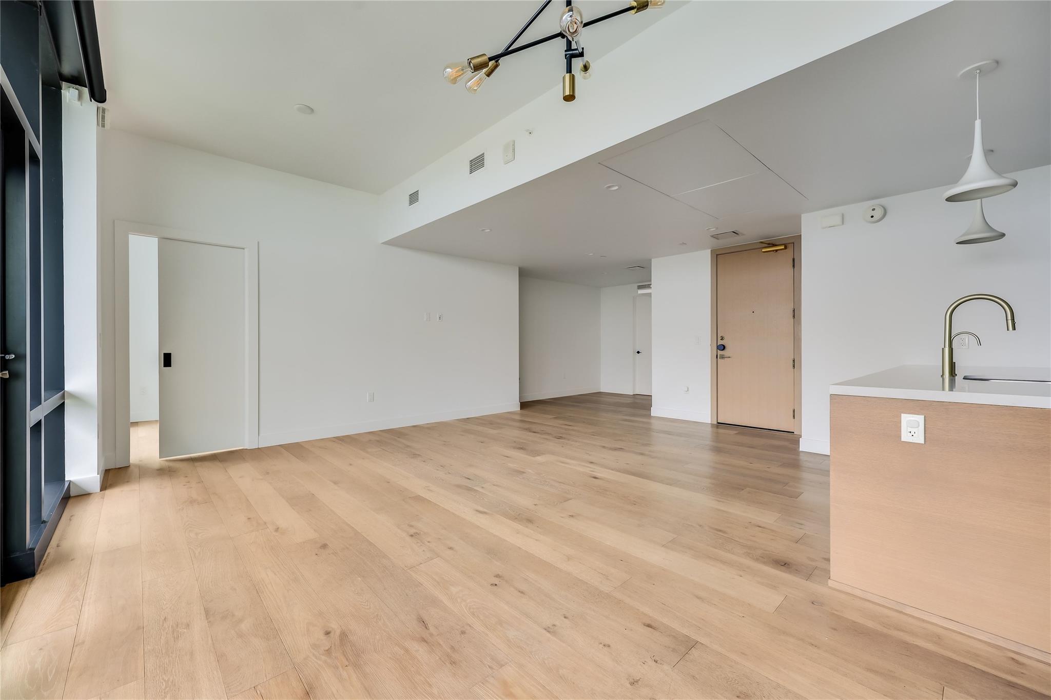70 Rainey St # 2302, Austin, TX 78701