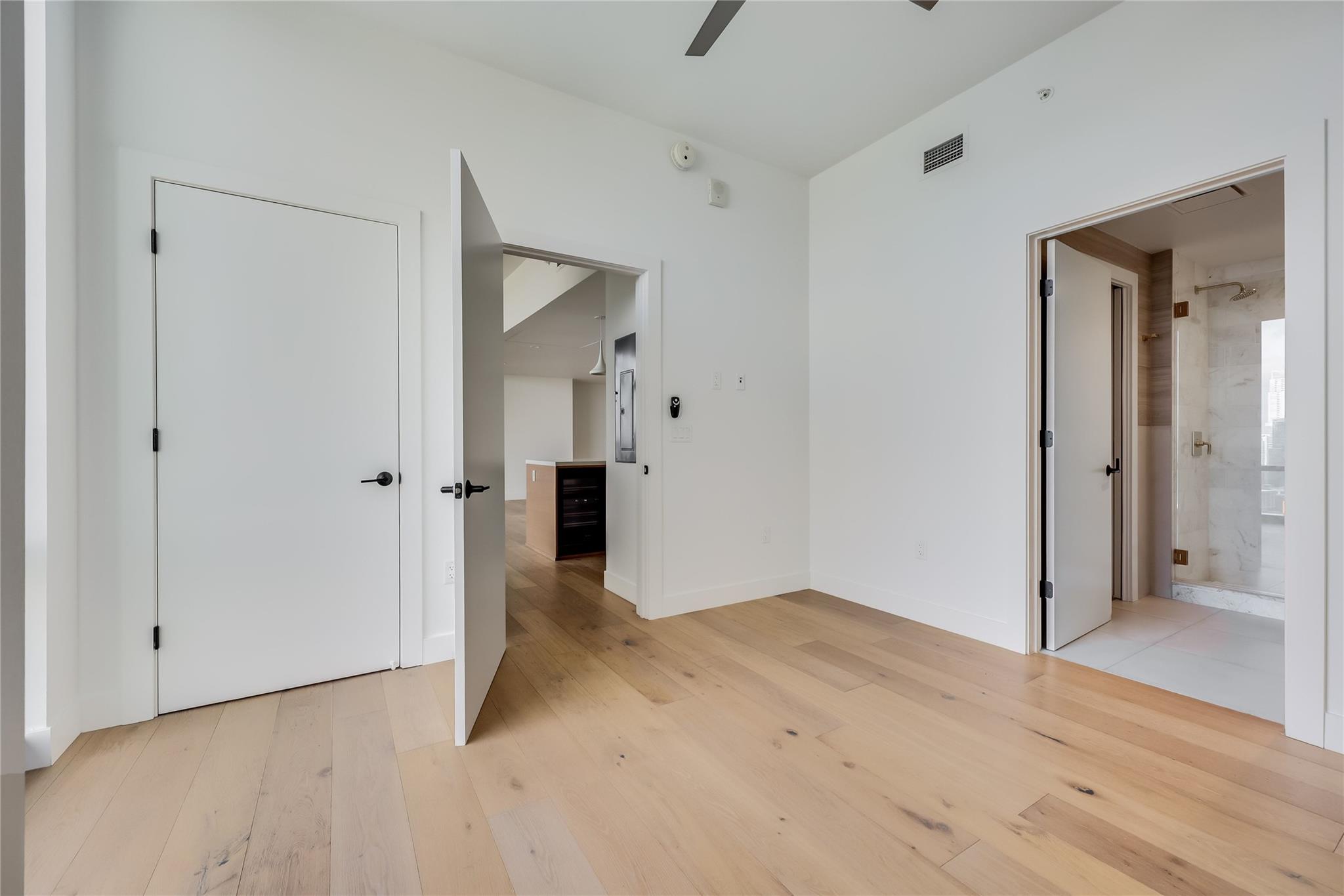 70 Rainey St # 2302, Austin, TX 78701