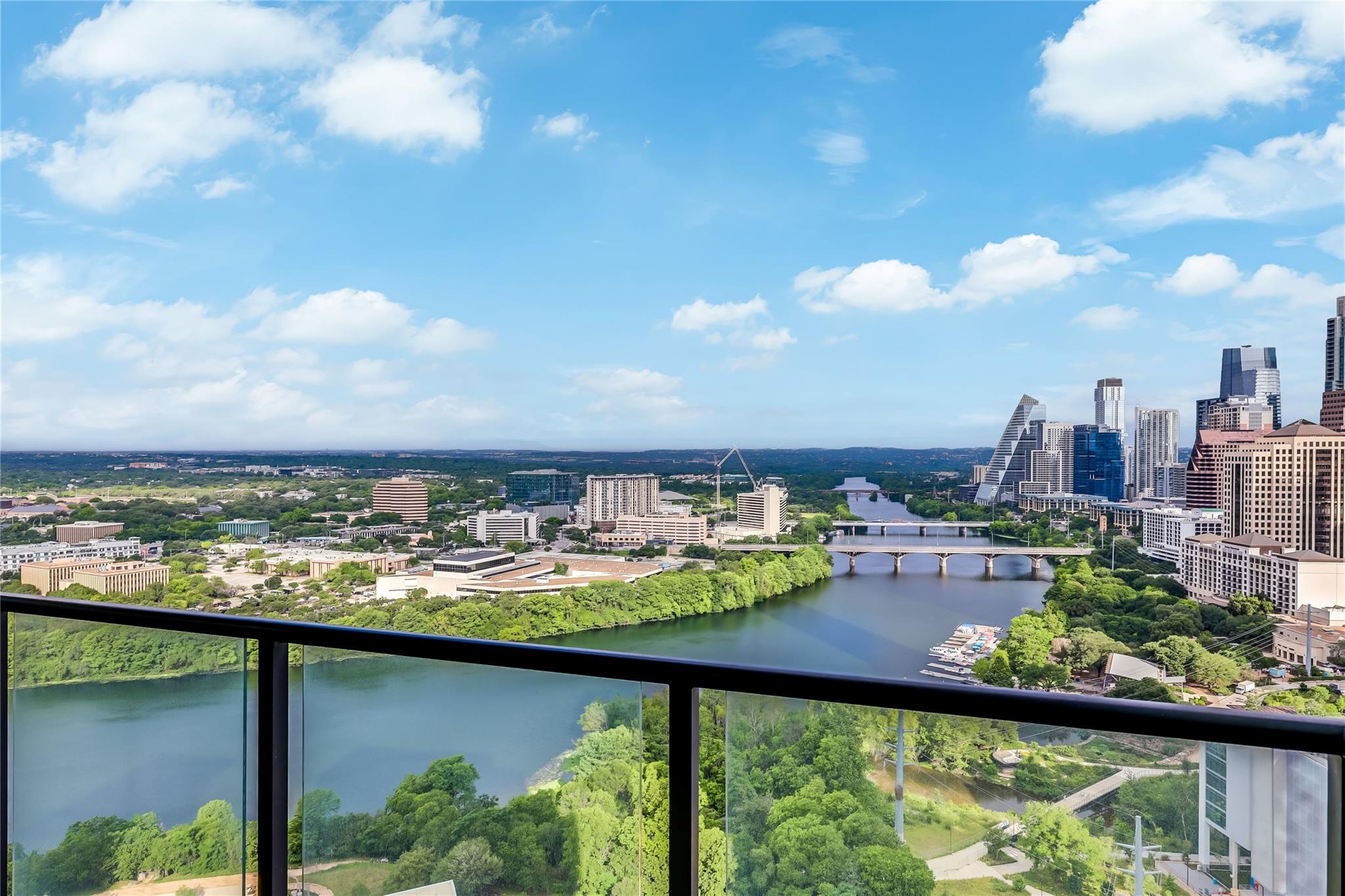 70 Rainey St # 2302, Austin, TX 78701