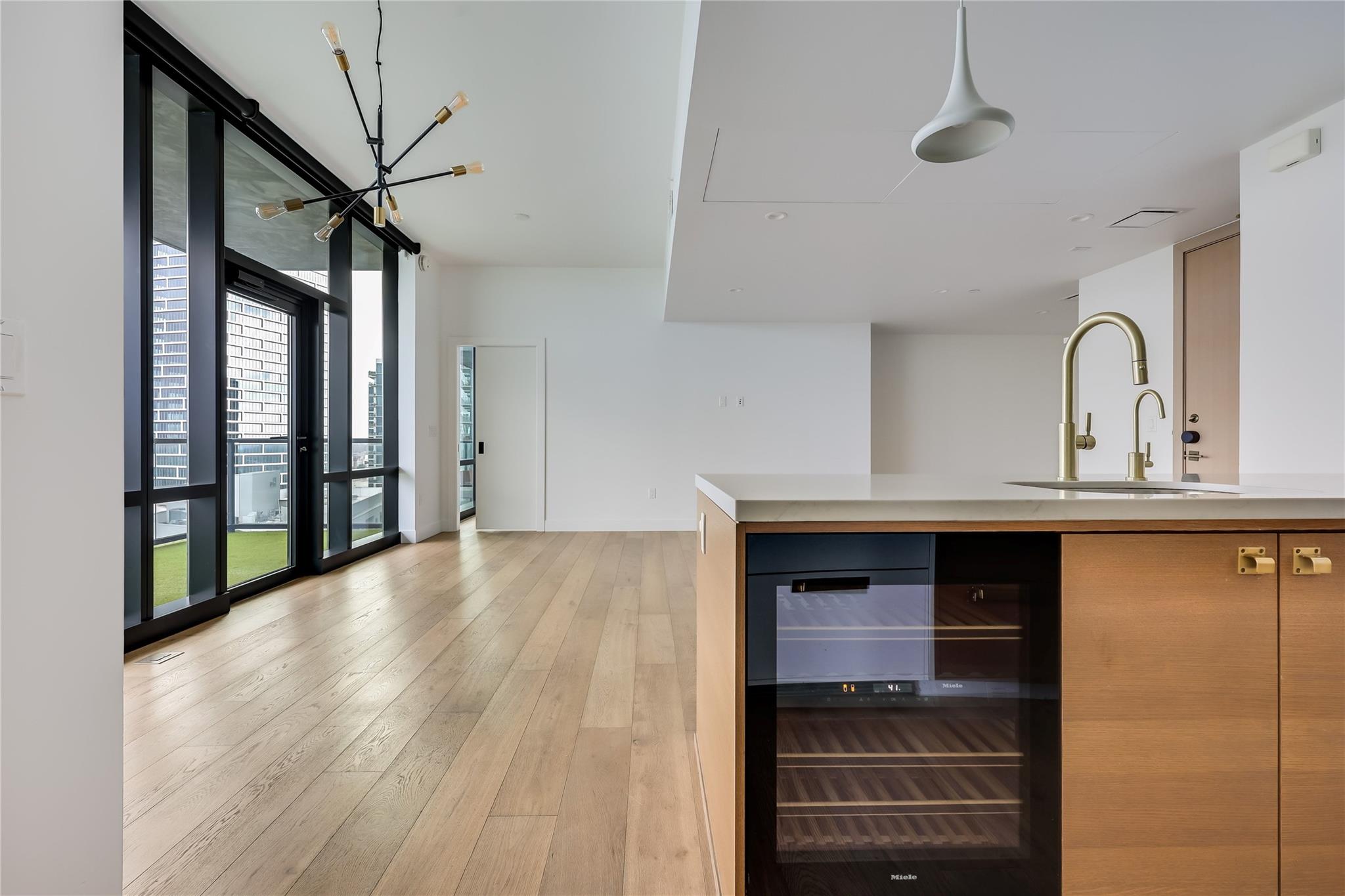 70 Rainey St # 2302, Austin, TX 78701