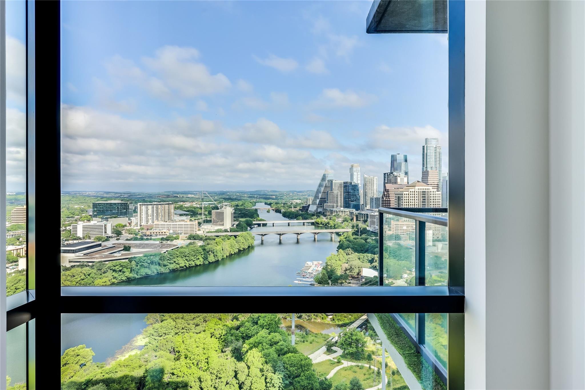 70 Rainey St # 2302, Austin, TX 78701